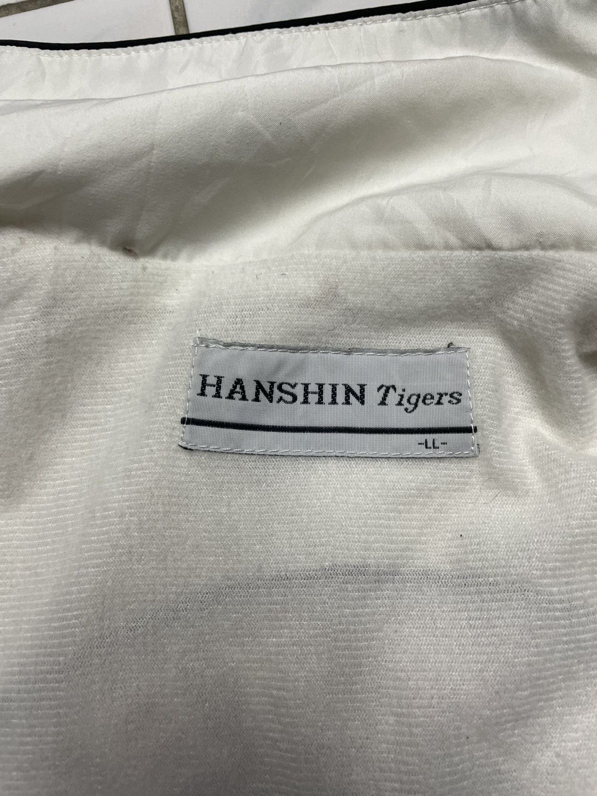 Japanese Brand × Vintage Vintage HANSHIN TIGERS BIG LOGO LIGHT Jacket Size US L / EU 52-54 / 3 - 5 Thumbnail