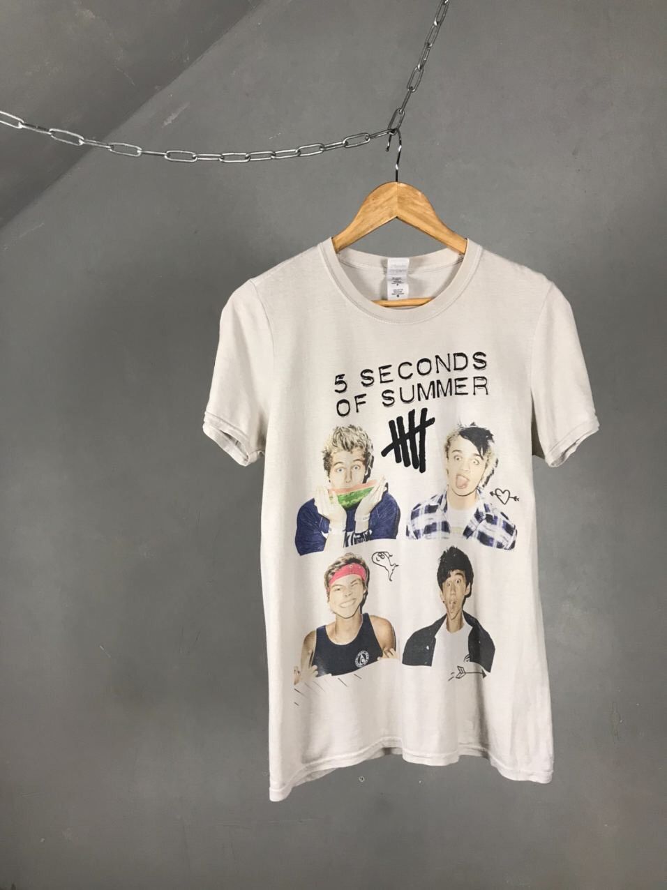 Band Tees × Vintage 5 Seconds Of Summer Vintage Band Tee Size US S / EU 44-46 / 1 - 1 Thumbnail