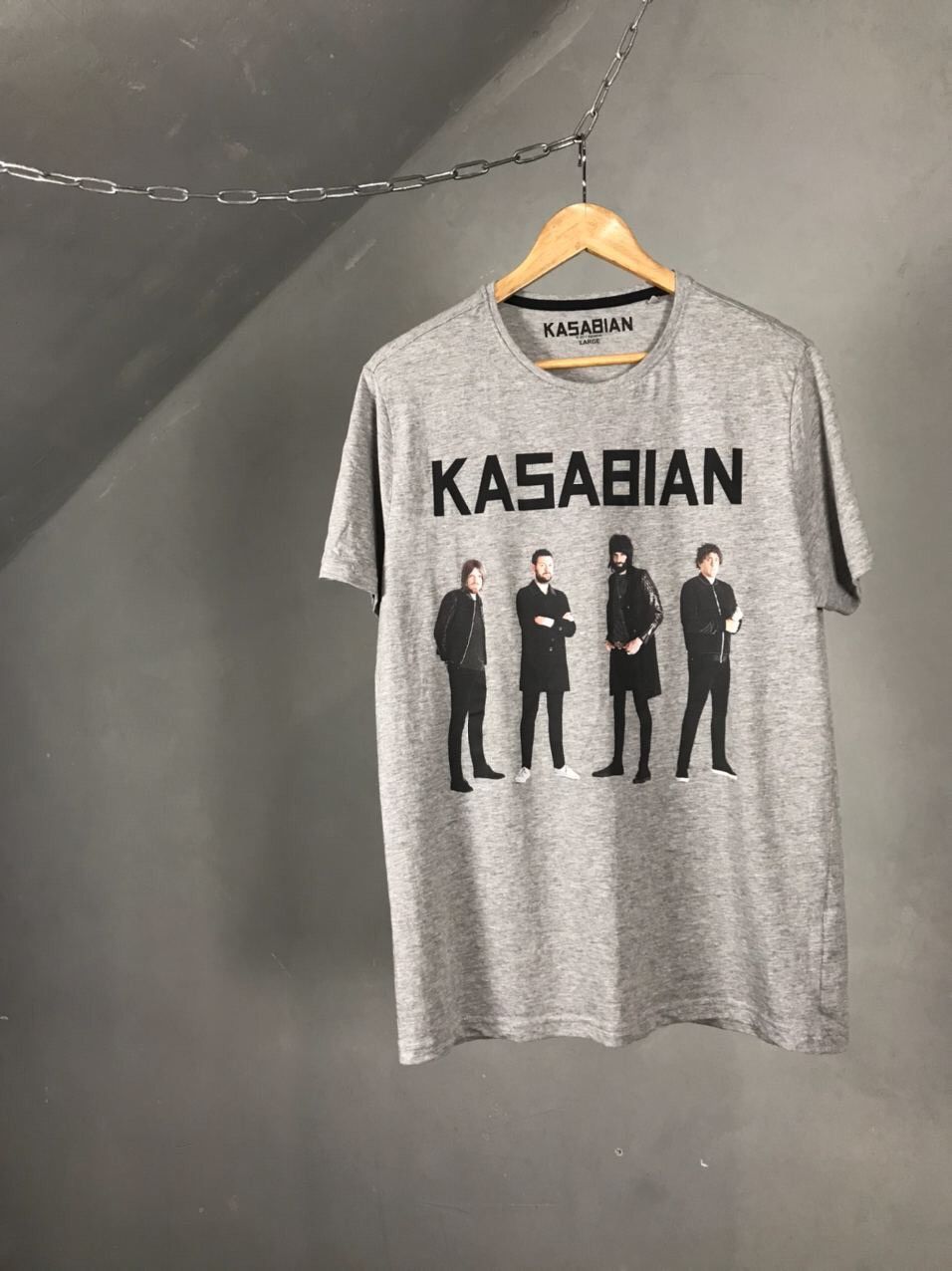 Band Tees × Vintage Kasabian Vintage Rock Band Gray Tee Size US L / EU 52-54 / 3 - 2 Thumbnail