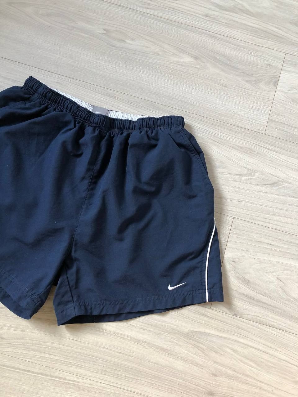 Vintage Vintage Nike Shorts Y2K Size US 38 / EU 54 - 2 Thumbnail