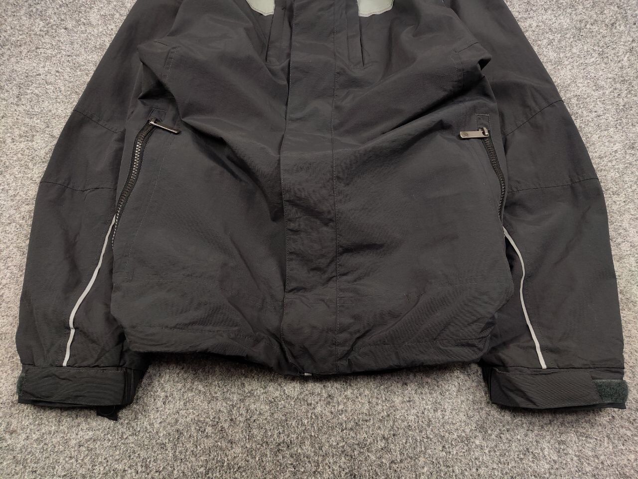 Mercedes-Benz Vintage 90's Mercedes-Benz Nylon Gray Logo Hooded Jacket Size US XL / EU 56 / 4 - 9 Thumbnail