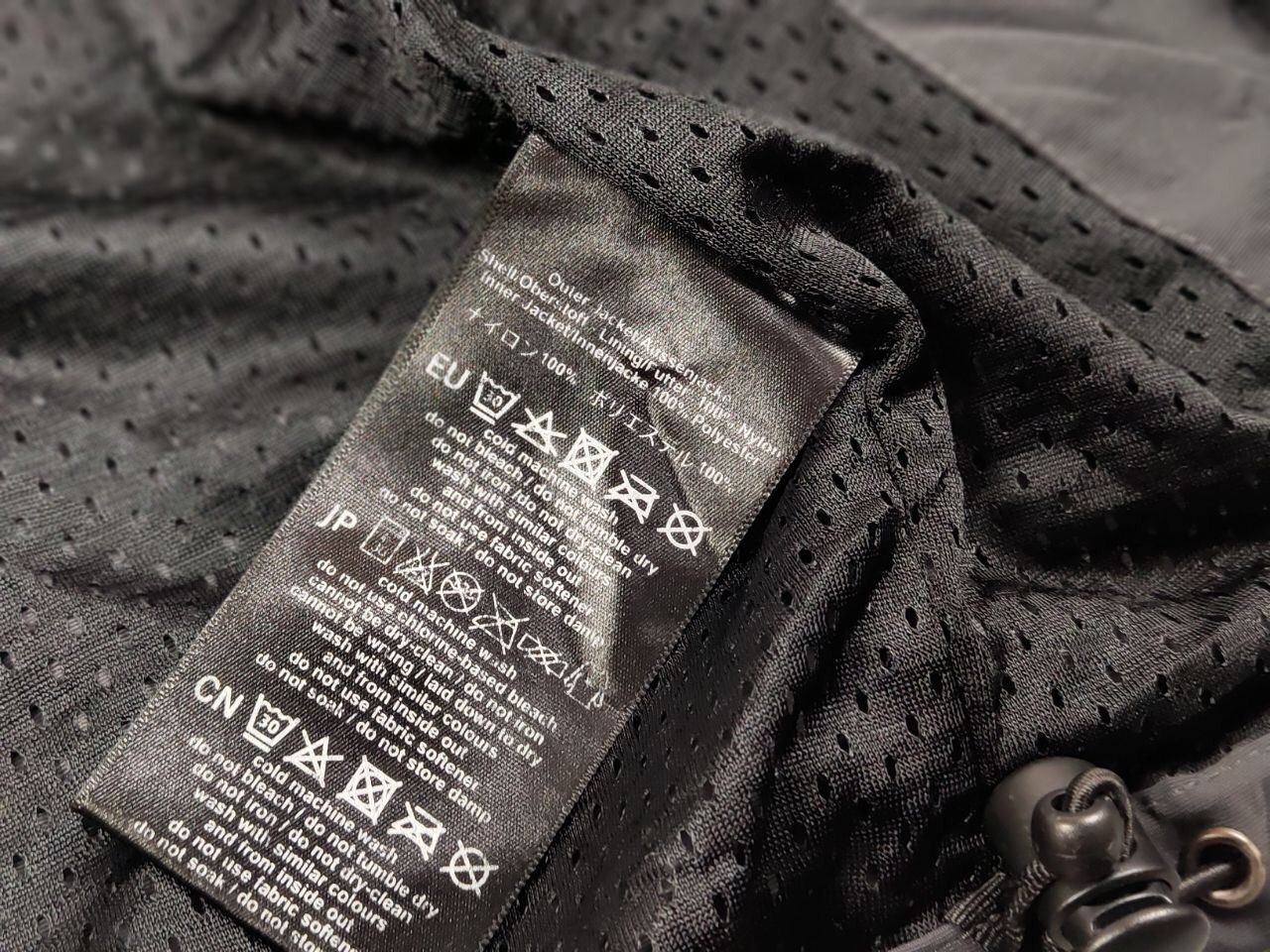 Mercedes-Benz Vintage 90's Mercedes-Benz Nylon Gray Logo Hooded Jacket Size US XL / EU 56 / 4 - 22 Thumbnail