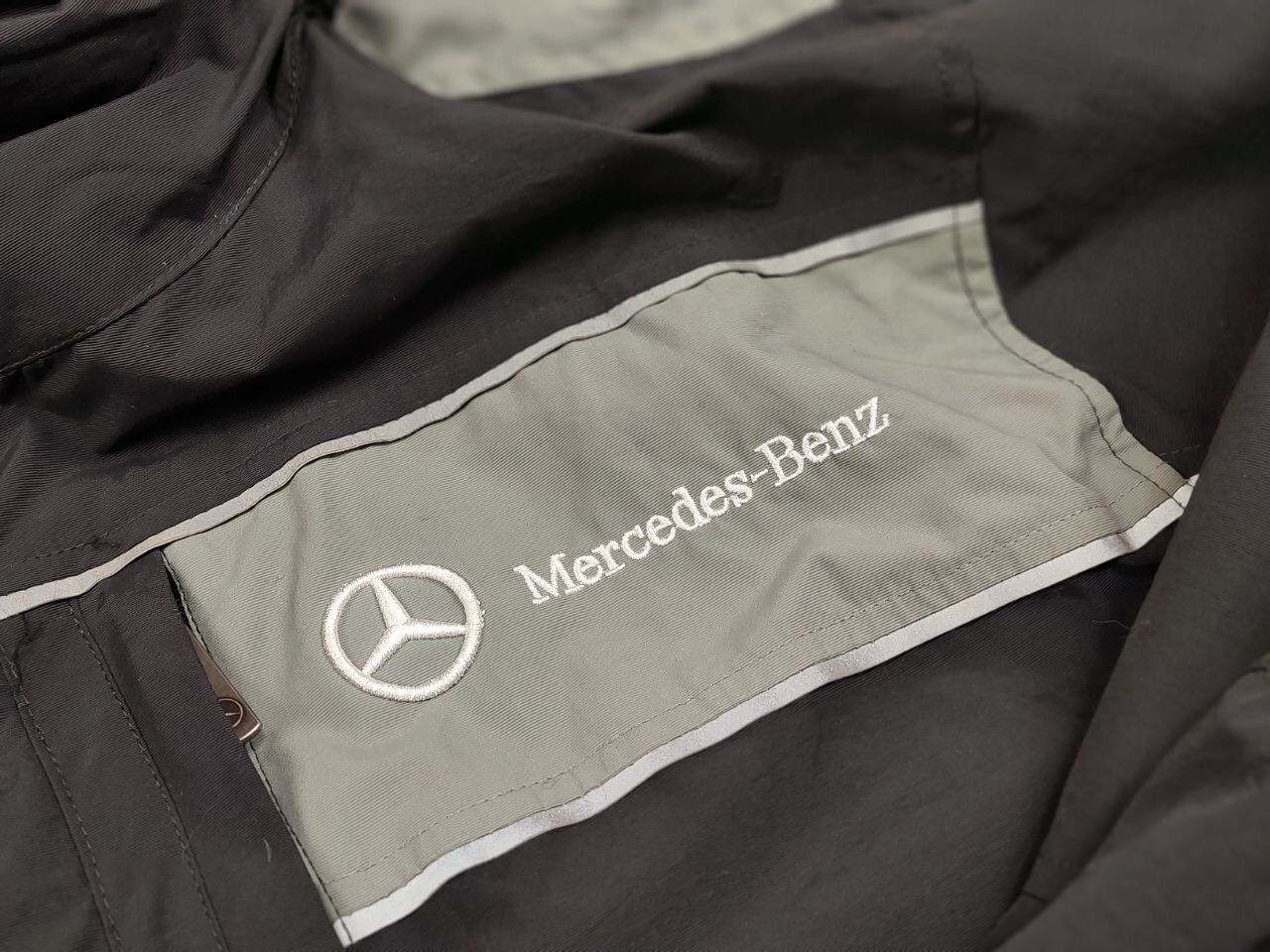 Mercedes-Benz Vintage 90's Mercedes-Benz Nylon Gray Logo Hooded Jacket Size US XL / EU 56 / 4 - 16 Thumbnail