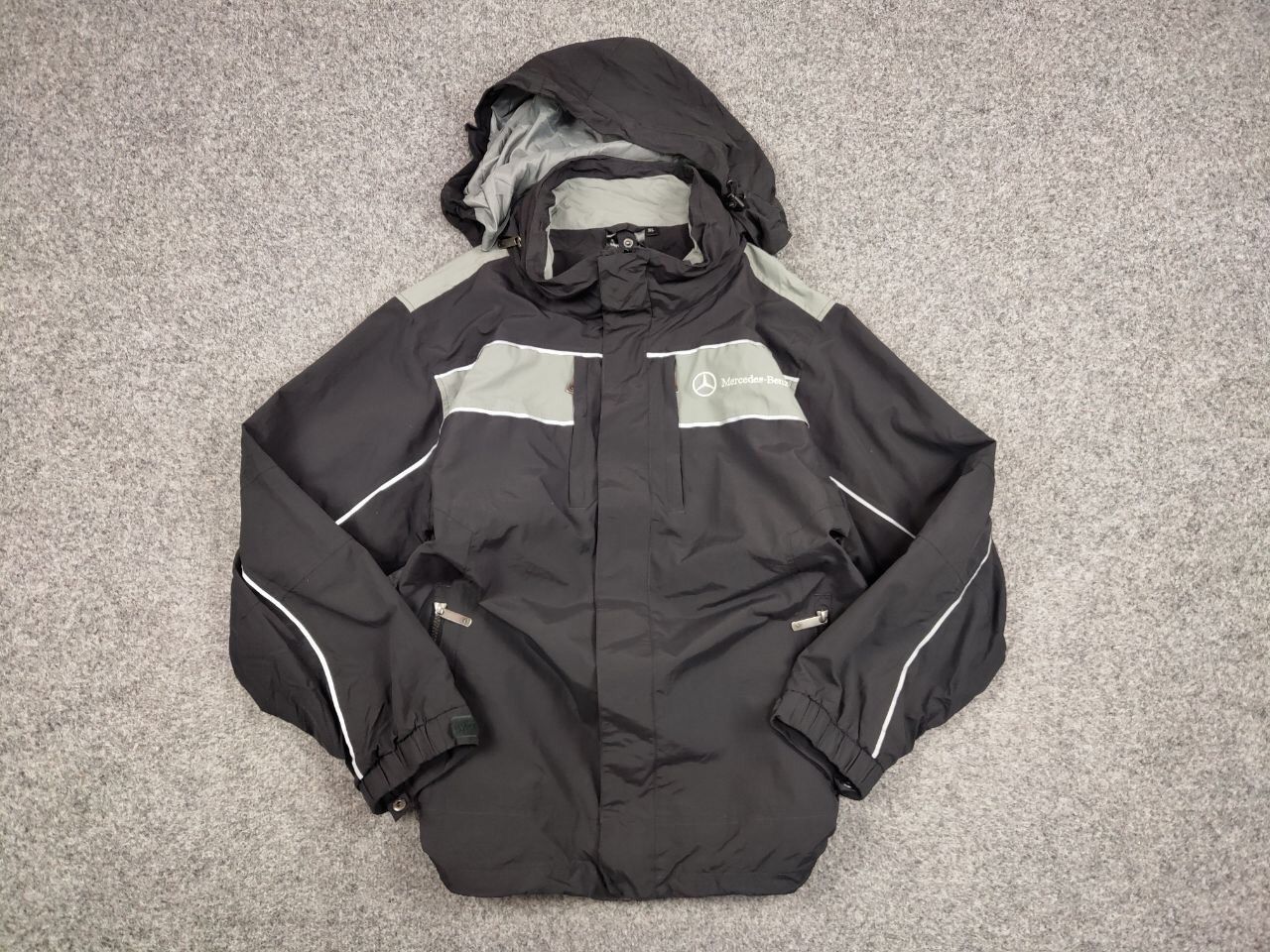 Mercedes-Benz Vintage 90's Mercedes-Benz Nylon Gray Logo Hooded Jacket Size US XL / EU 56 / 4 - 12 Thumbnail