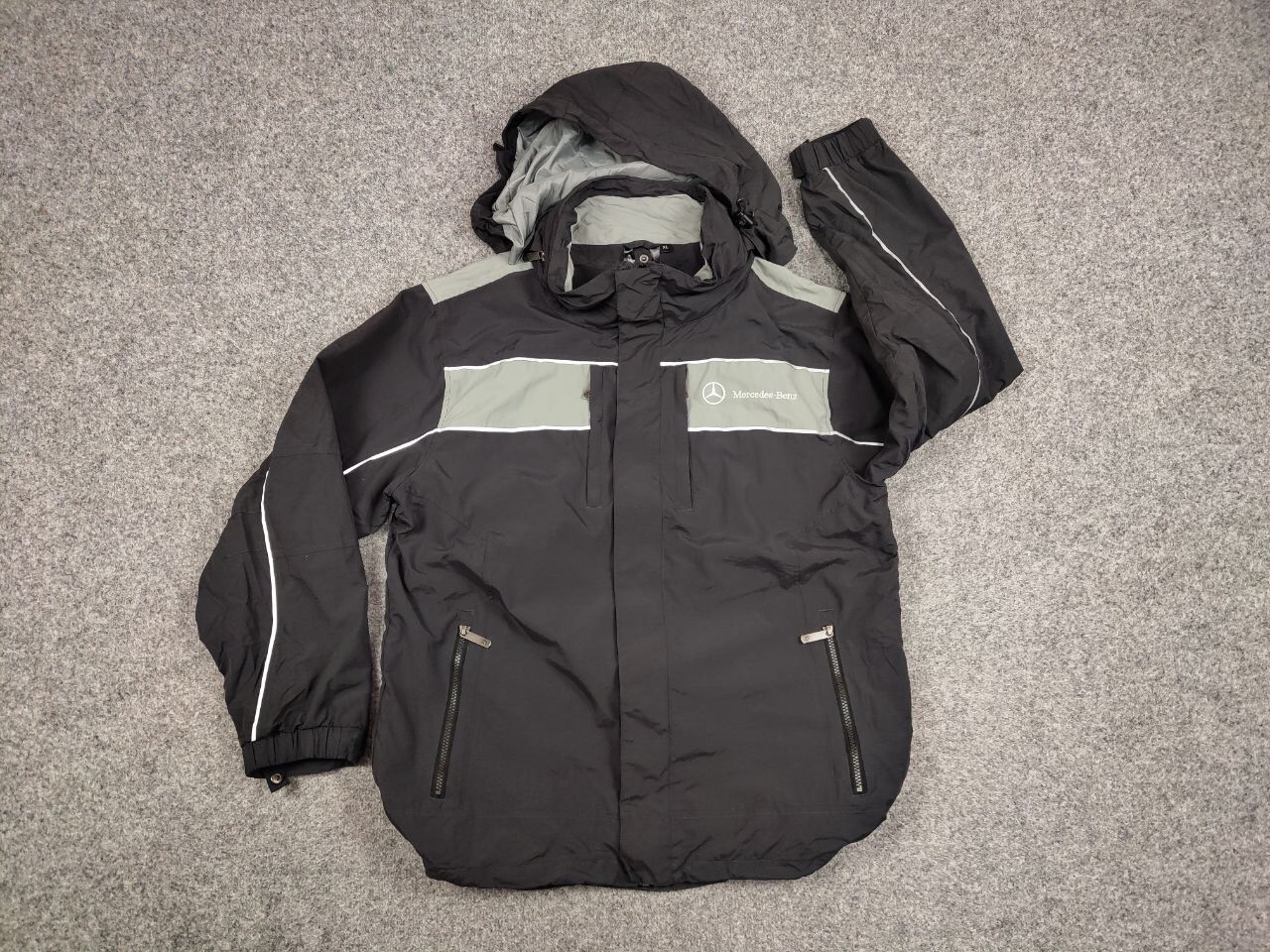 Mercedes-Benz Vintage 90's Mercedes-Benz Nylon Gray Logo Hooded Jacket Size US XL / EU 56 / 4 - 13 Thumbnail