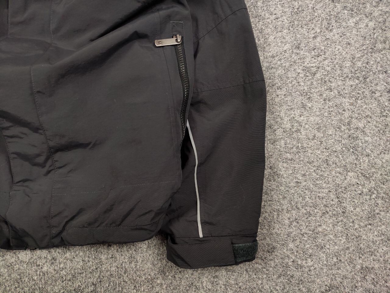 Mercedes-Benz Vintage 90's Mercedes-Benz Nylon Gray Logo Hooded Jacket Size US XL / EU 56 / 4 - 10 Thumbnail