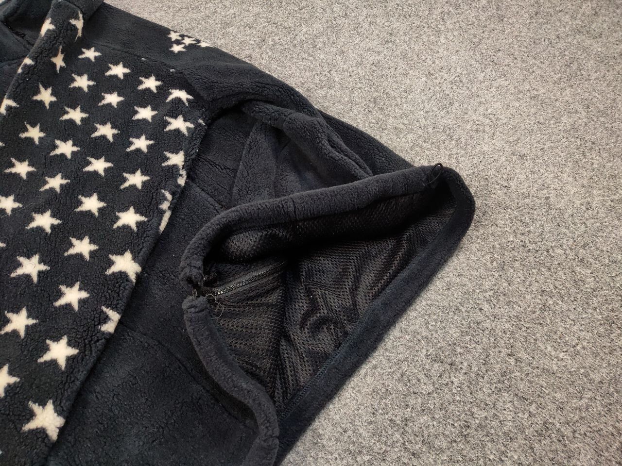 Vintage Vintage 90's Fleece Jacket All Over Logo Flag USA American Size US L / EU 52-54 / 3 - 14 Thumbnail