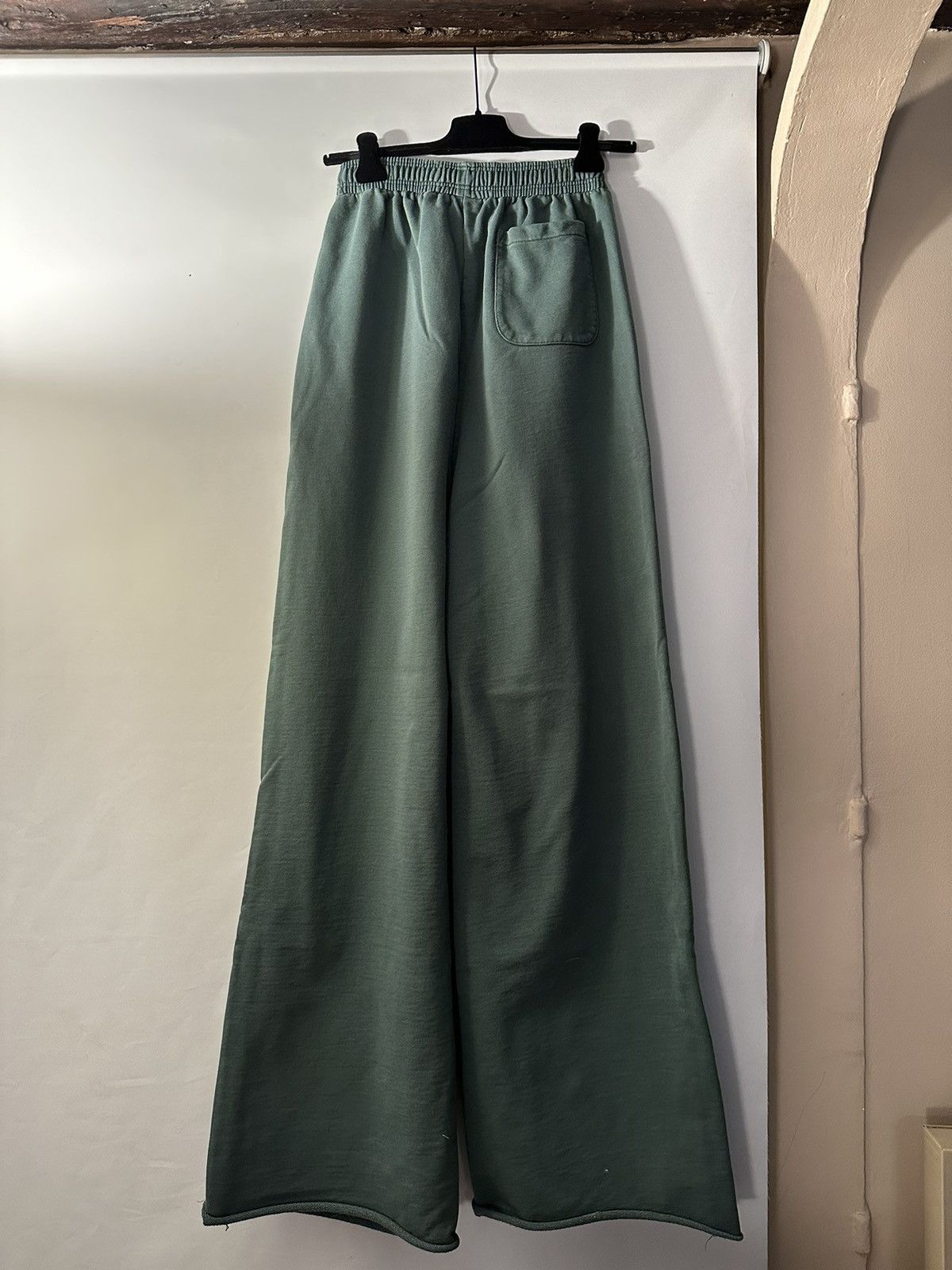 Vetements Vetements Limited Edition Sweat Pants Size US 28 / EU 44 - 3 Thumbnail