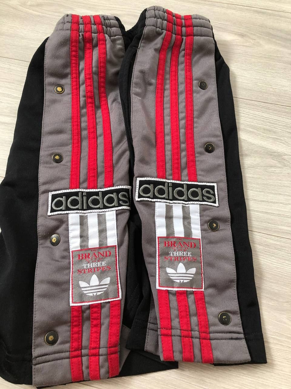 Vintage Vintage Y2K Adidas Stripes Shorts Size US 34 / EU 50 - 4 Thumbnail