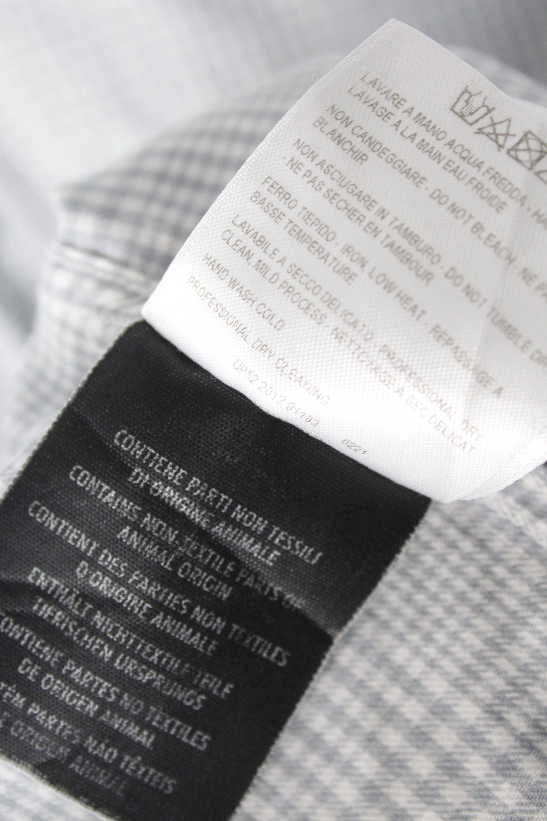 Flannel × Gucci Gucci Gray Check Sleeve Logo RUNWAY Flannel Formal Shirt Size US M / EU 48-50 / 2 - 9 Thumbnail