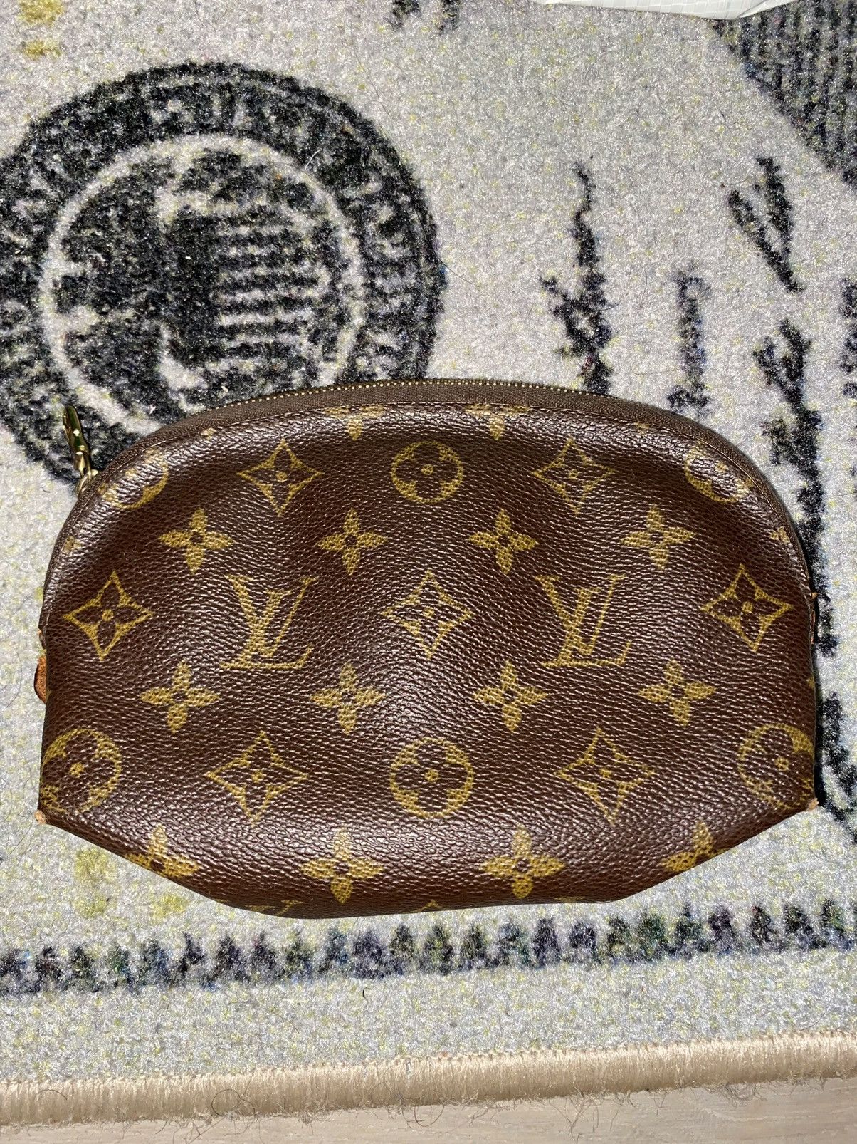 Louis Vuitton Louis Vuitton Toiletry Pouch Size ONE SIZE - 1 Thumbnail