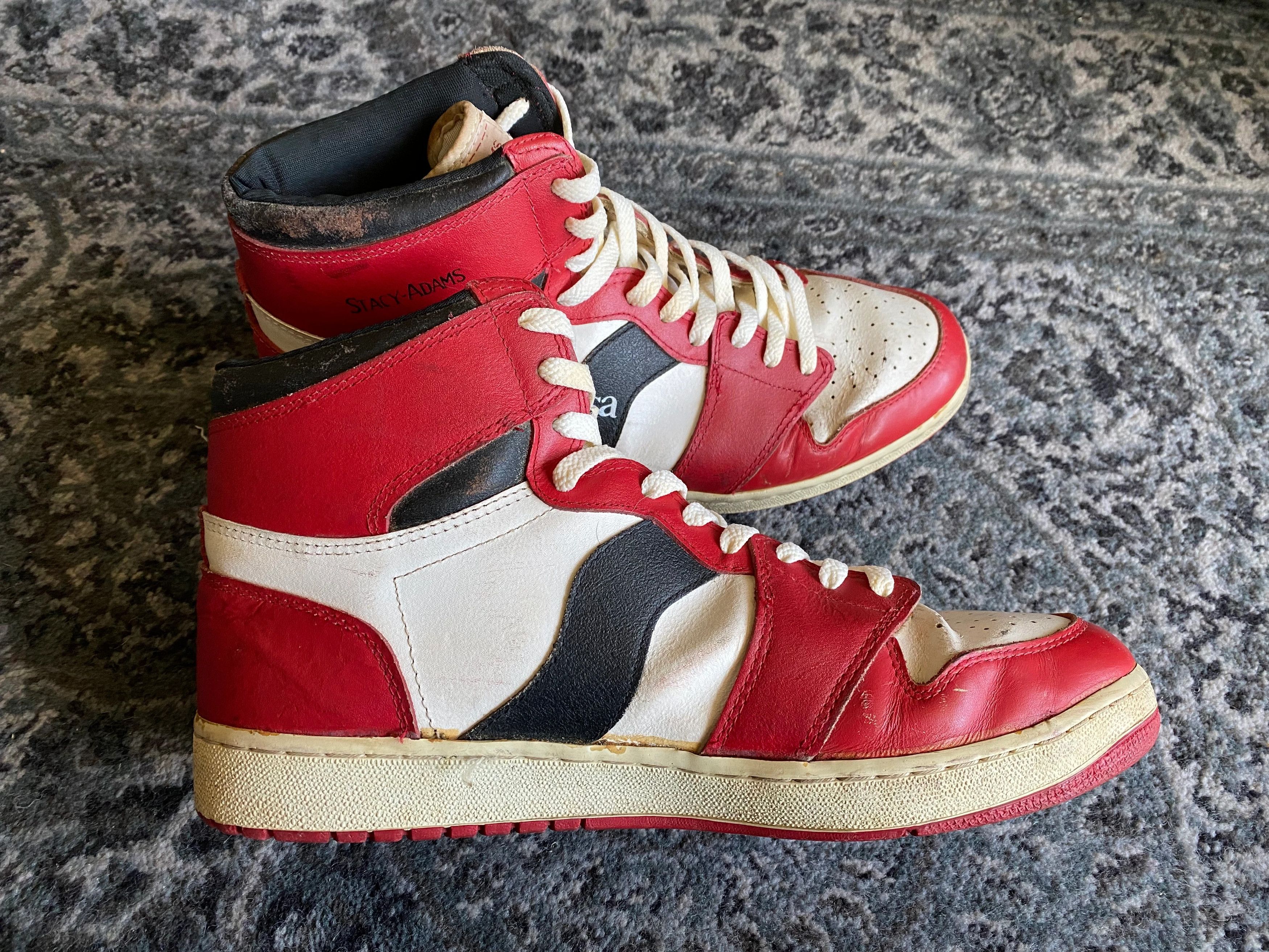 Bootleg hot sale jordan 1