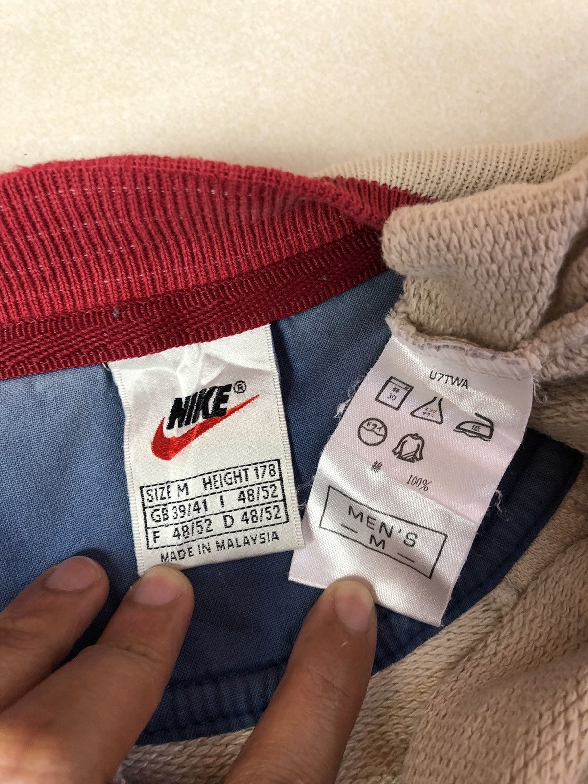 Vintage NIKE Embriodery Spellout Big Logo Swoosh