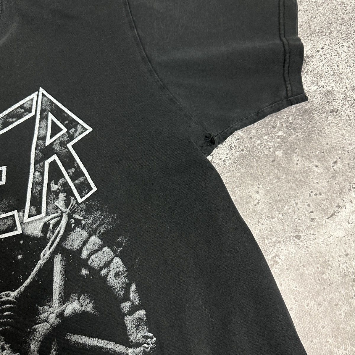 Band Tees Vintage 90s Slayer Divine Intourvention Bootleg Red tee rock Size US L / EU 52-54 / 3 - 9 Thumbnail