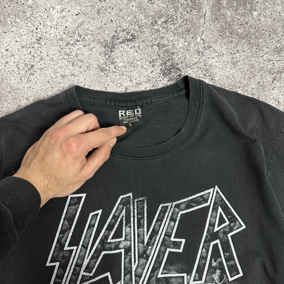 Band Tees Vintage 90s Slayer Divine Intourvention Bootleg Red tee rock Size US L / EU 52-54 / 3 - 7 Thumbnail