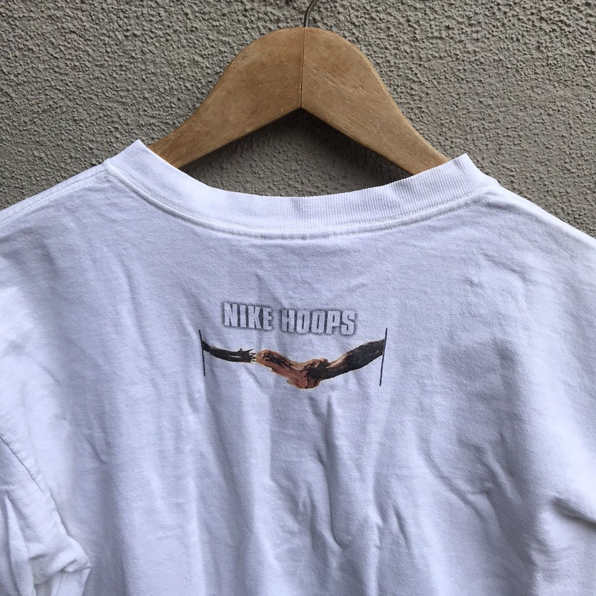 Nike Vintage NIKE Hoops basketball nba tee y2k Size US M / EU 48-50 / 2 - 3 Thumbnail