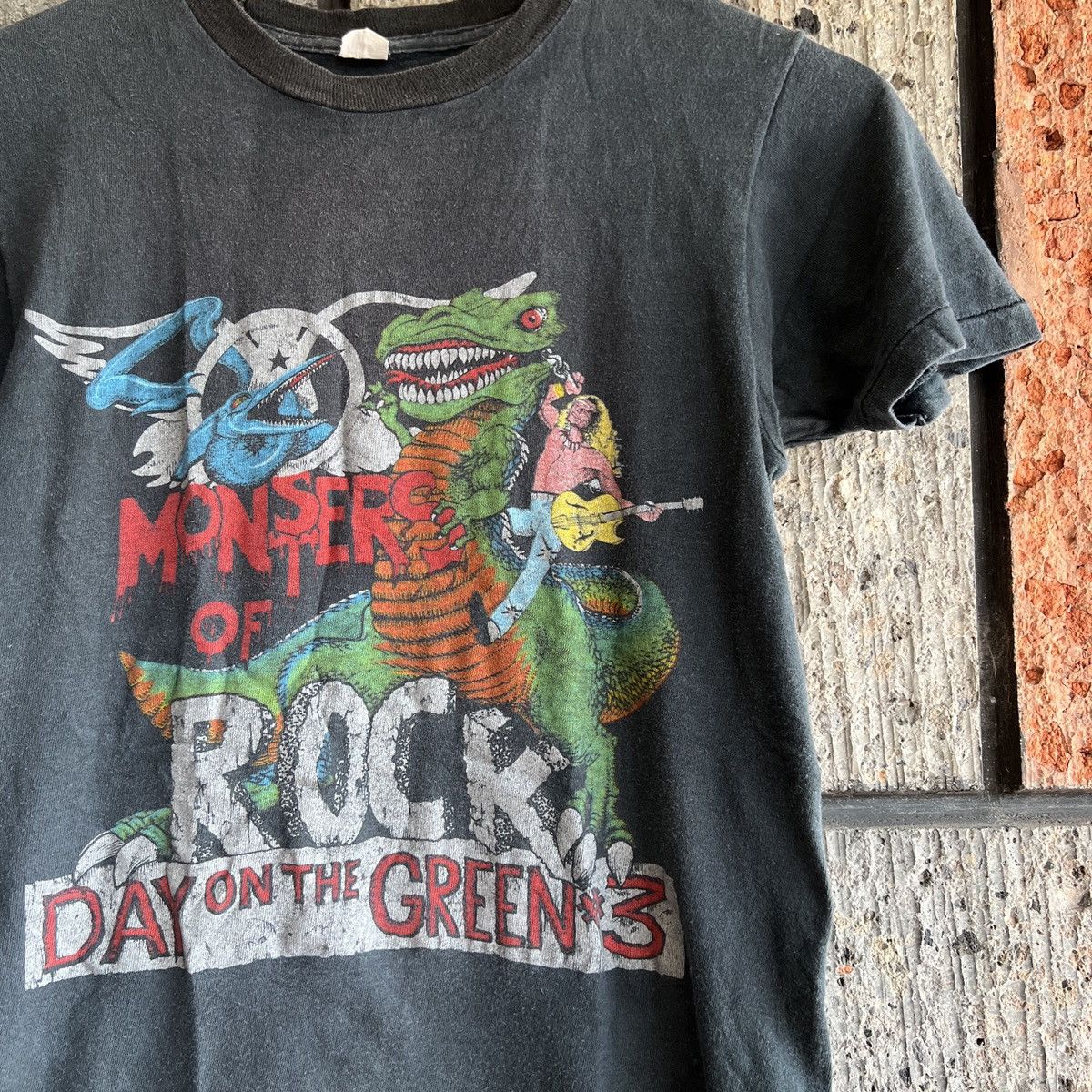 Band Tees VTG 1979 Day On The Green #3 Monsters Of Rock Tee Shirt ACDC Size US XS / EU 42 / 0 - 8 Thumbnail