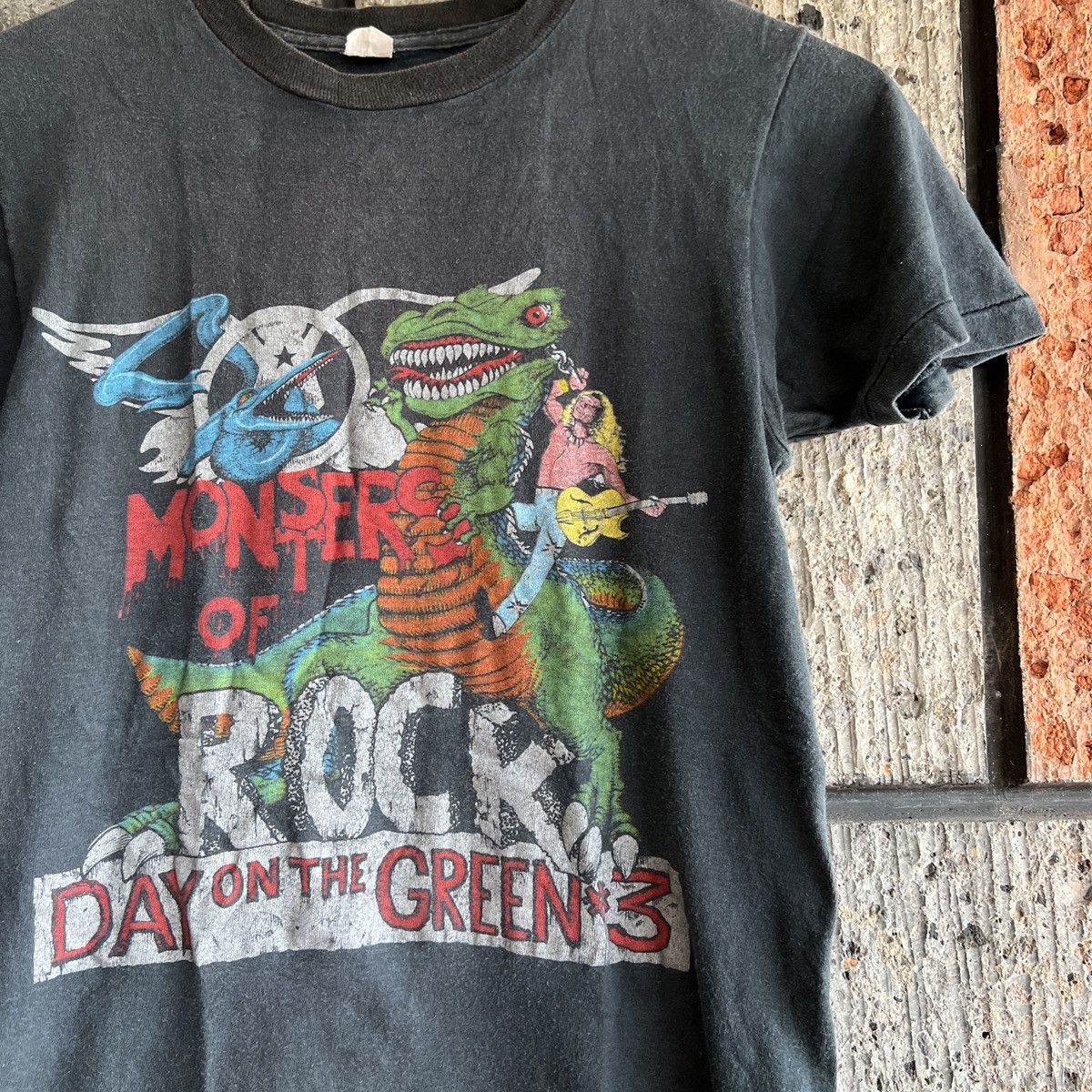 Band Tees VTG 1979 Day On The Green #3 Monsters Of Rock Tee Shirt ACDC Size US XS / EU 42 / 0 - 5 Thumbnail