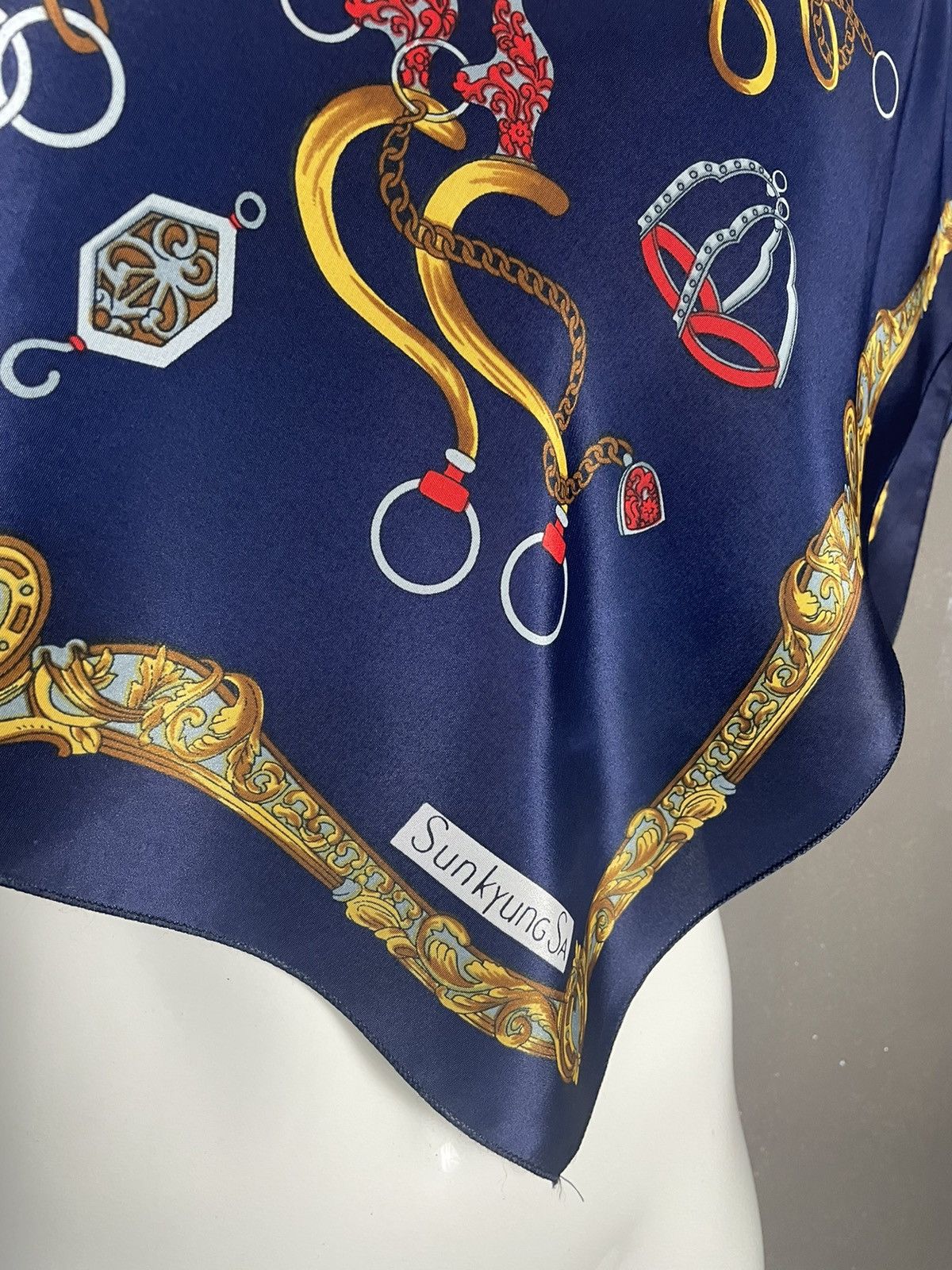 Japanese Brand × Other × Vintage Sunkyung Sa silk scarf Size ONE SIZE - 3 Thumbnail