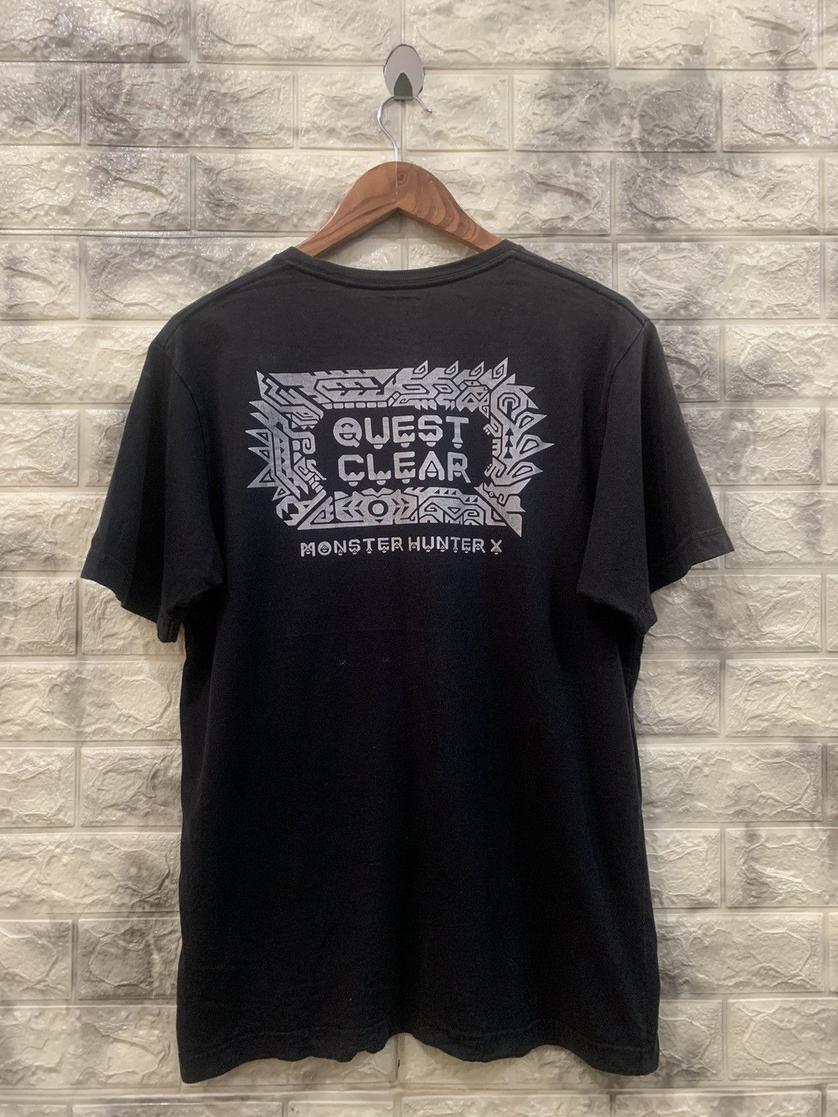 Anime Monster Hunter X black tees Size US L / EU 52-54 / 3 - 1 Thumbnail