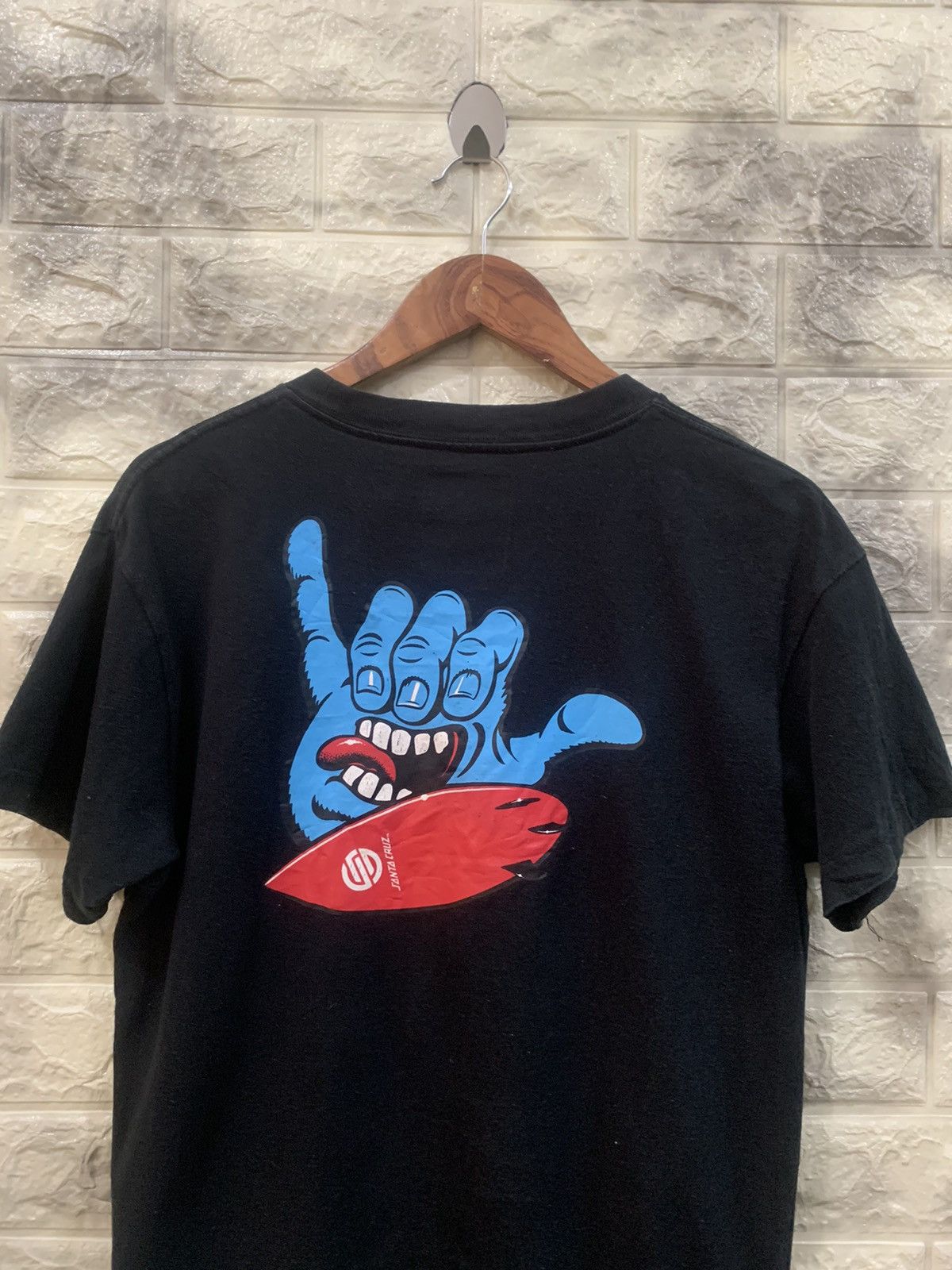 Santa Cruz black tees