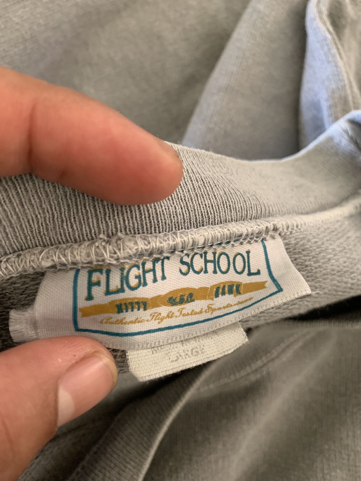 Vintage Vintage Flight School Tees Size US L / EU 52-54 / 3 - 8 Thumbnail