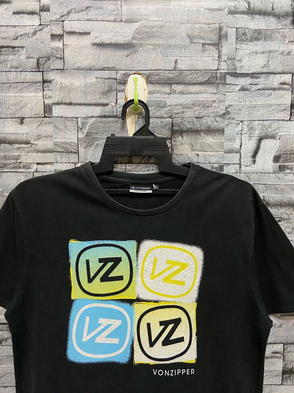 Vintage Vintage Von Zipper t shirt skateboard surf size L fit M Size US M / EU 48-50 / 2 - 3 Thumbnail
