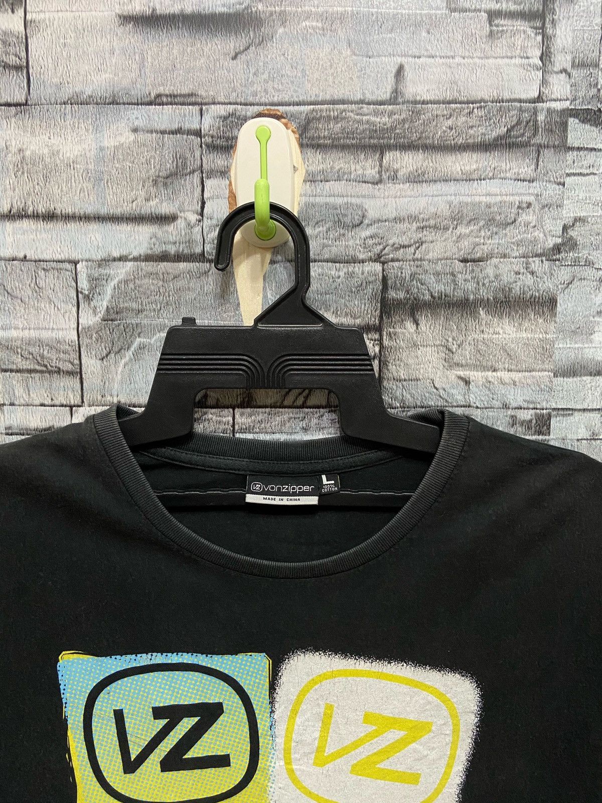 Vintage Vintage Von Zipper t shirt skateboard surf size L fit M Size US M / EU 48-50 / 2 - 4 Thumbnail