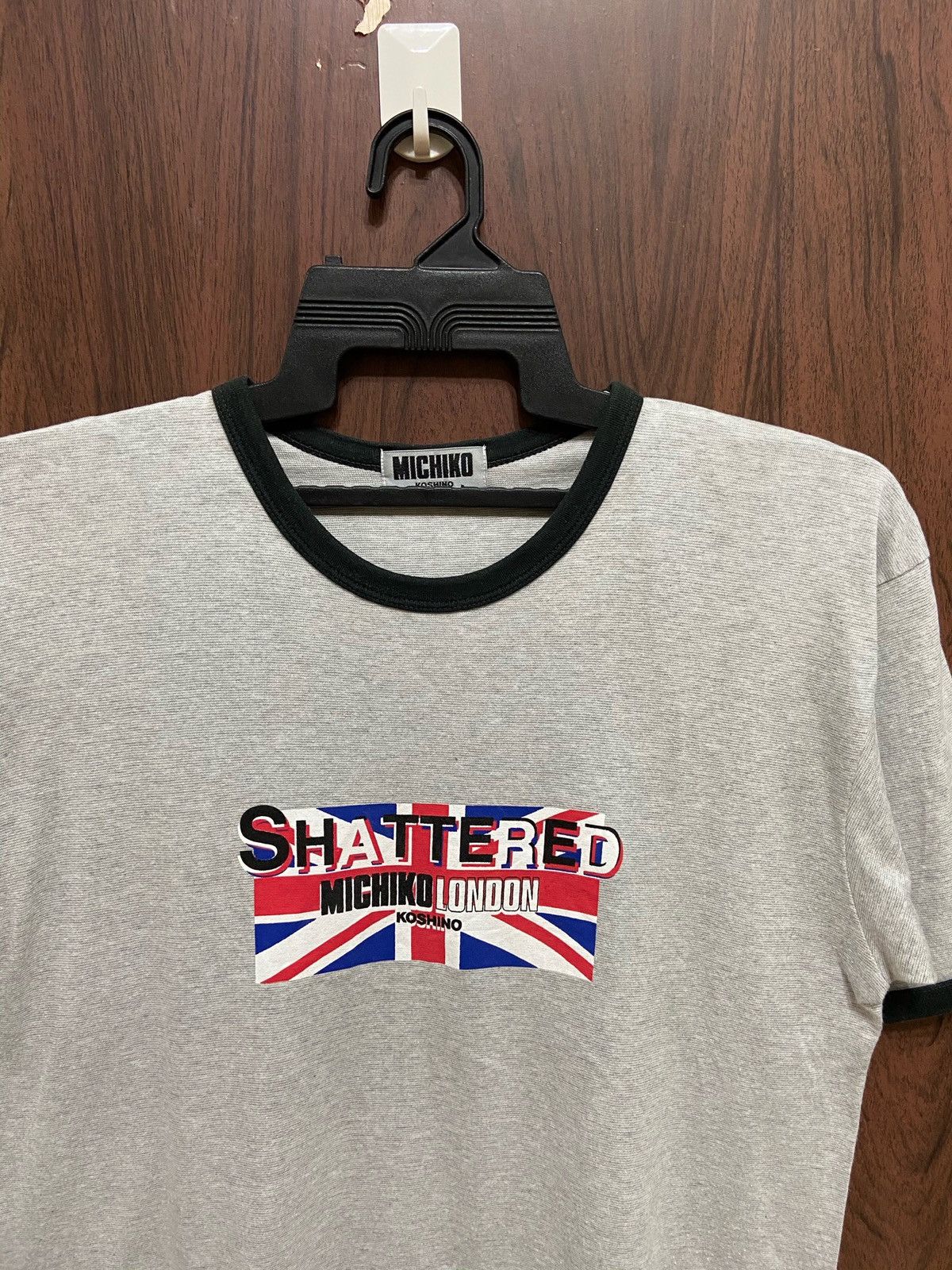 Michiko Koshino Vintage Michiko Koshino t shirt britain flag fit L Size US L / EU 52-54 / 3 - 3 Thumbnail