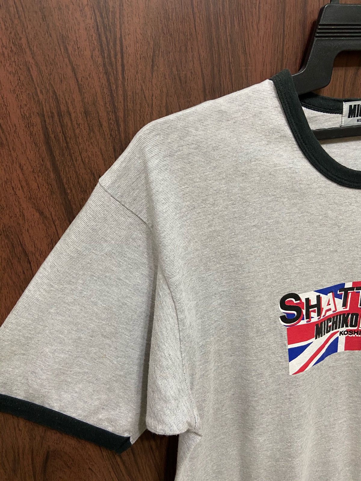 Michiko Koshino Vintage Michiko Koshino t shirt britain flag fit L Size US L / EU 52-54 / 3 - 5 Thumbnail