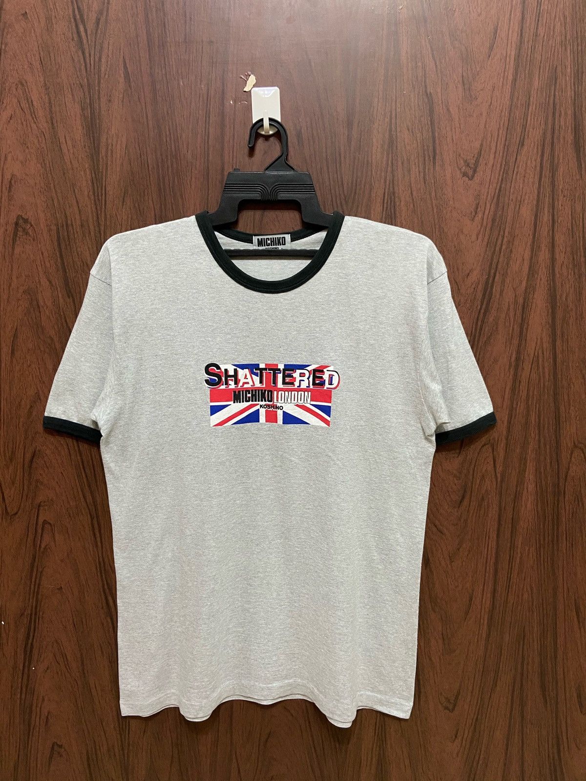 Michiko Koshino Vintage Michiko Koshino t shirt britain flag fit L Size US L / EU 52-54 / 3 - 2 Thumbnail