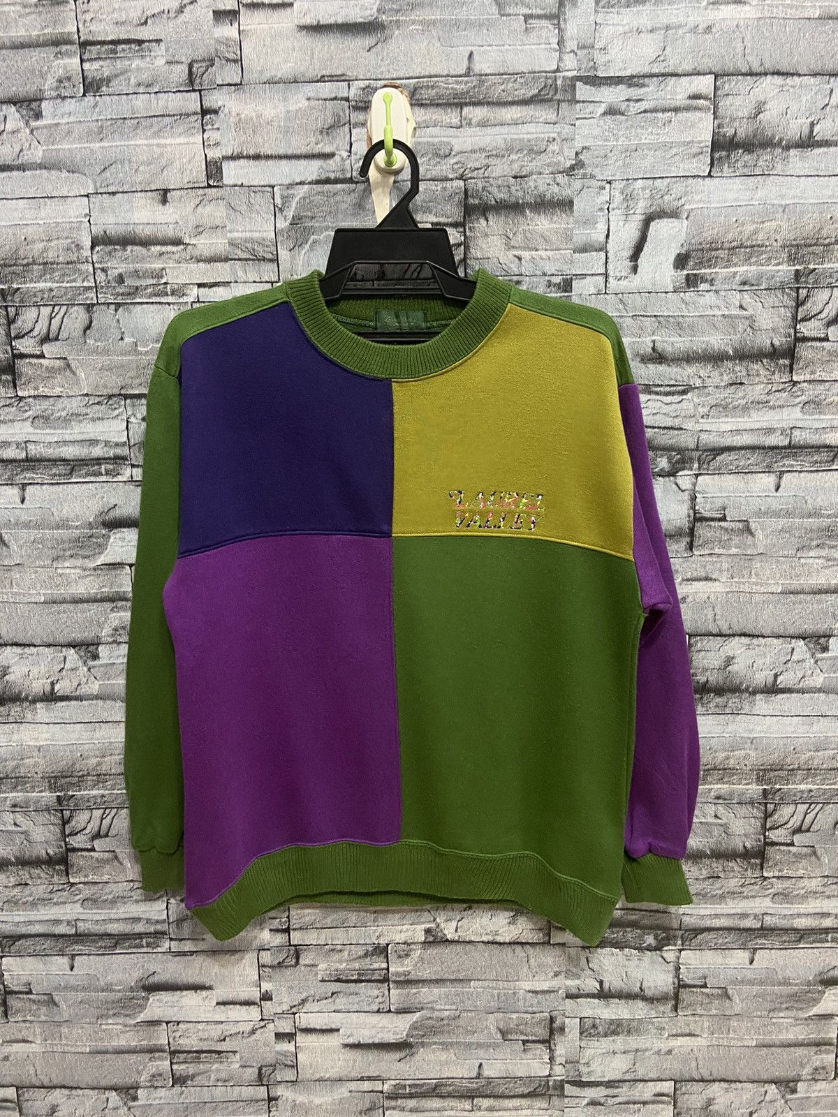 Vintage Vintage Laurel Valley sweatshirt embroidered patchwork Size US M / EU 48-50 / 2 - 2 Thumbnail