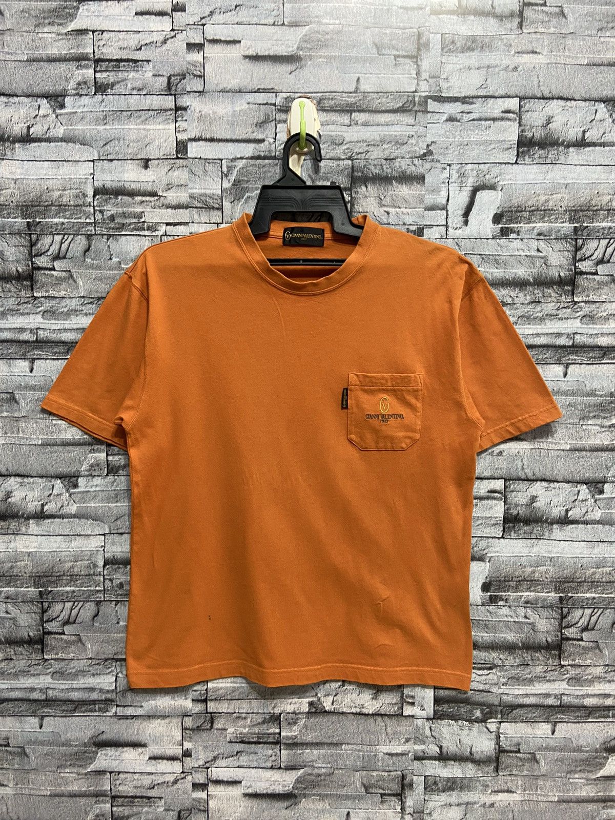 Valentino Vintage Gianni Valentino t shirt small design fit M Size US M / EU 48-50 / 2 - 2 Thumbnail