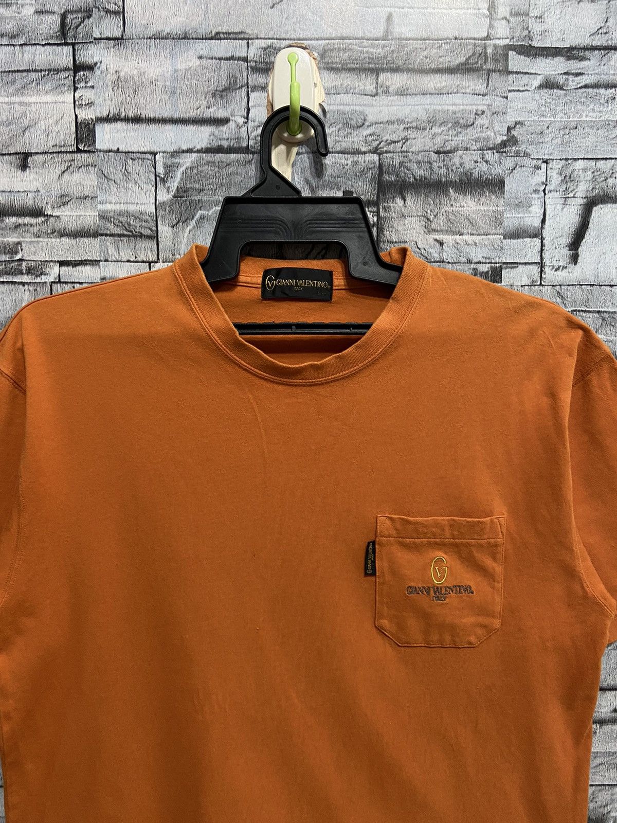 Valentino Vintage Gianni Valentino t shirt small design fit M Size US M / EU 48-50 / 2 - 1 Thumbnail