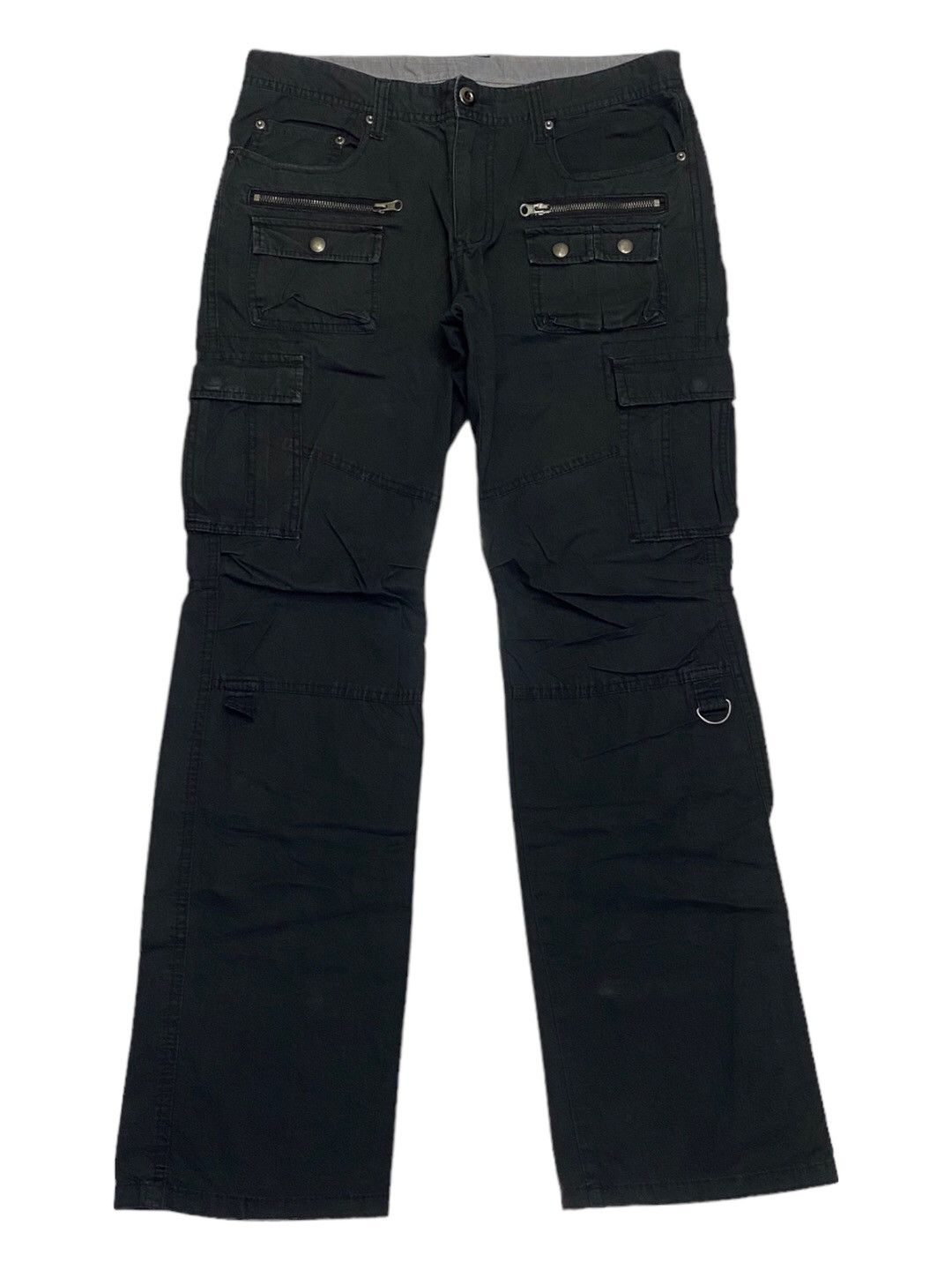 image of 20471120 x General Research Japan Bondage Multi Zipper Pocket Parachute Tactical Pants in Black (Si