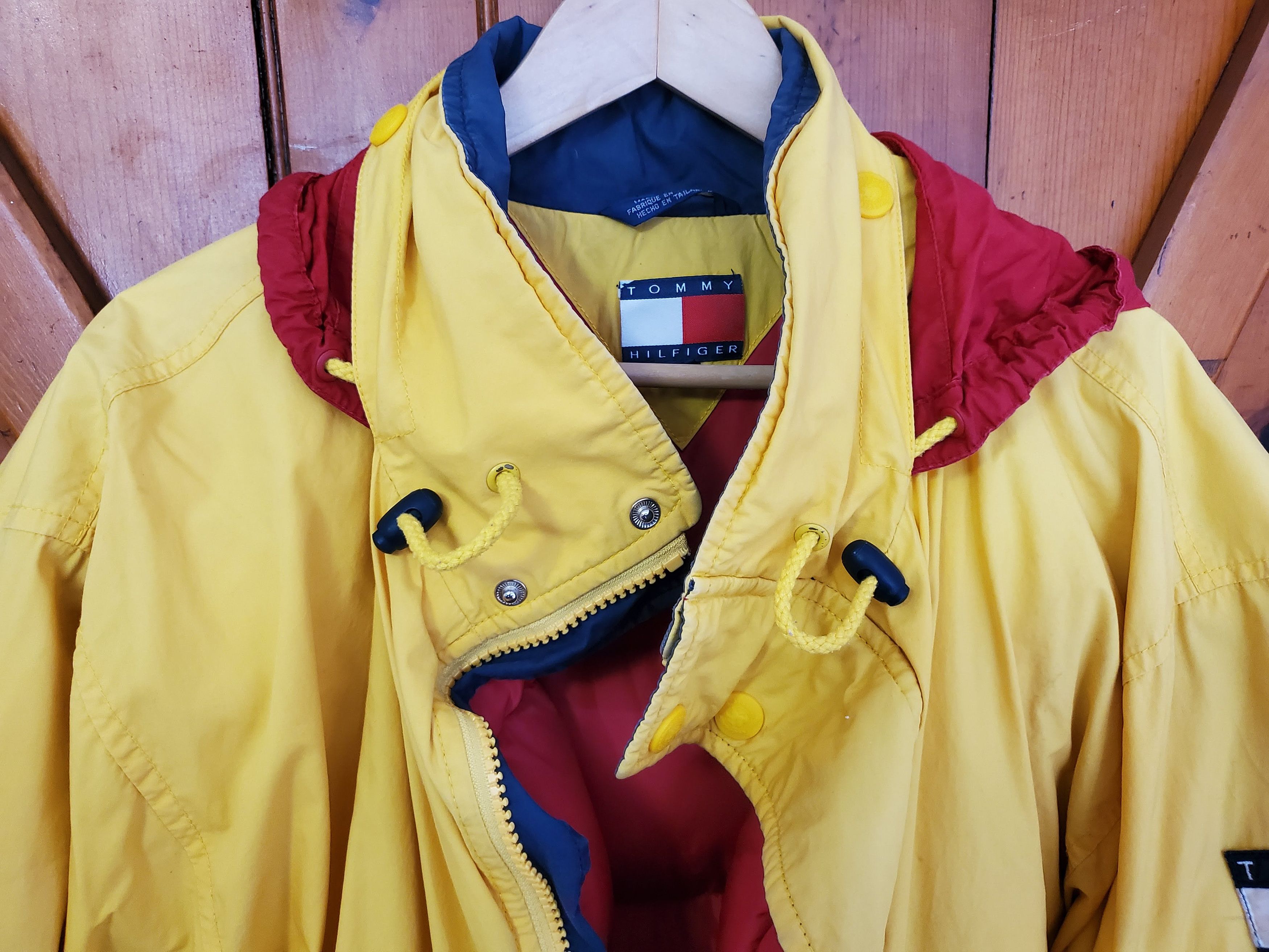 Tommy Hilfiger Vintage Hilfiger Puffer Jacket Size US XL / EU 56 / 4 - 4 Thumbnail