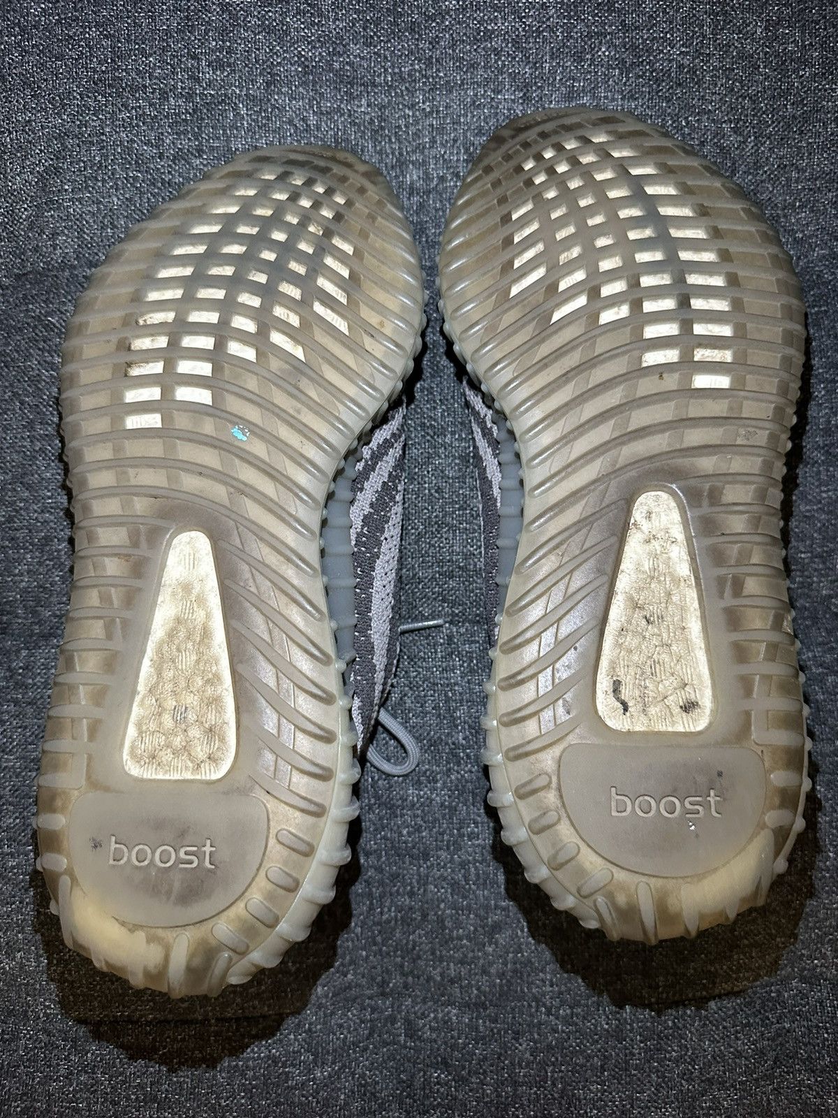 Adidas × Kanye West adidas Yeezy Boost 350 V2 Beluga Size US 10.5 / EU 43-44 - 6 Thumbnail