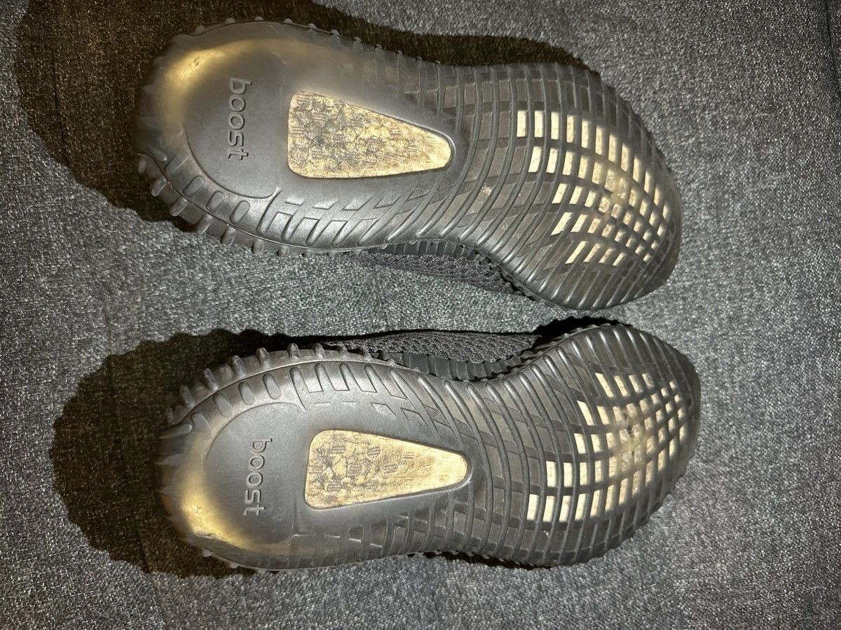 Adidas × Kanye West adidas Yeezy Boost 350 V2 Black Size US 11 / EU 44 - 8 Thumbnail