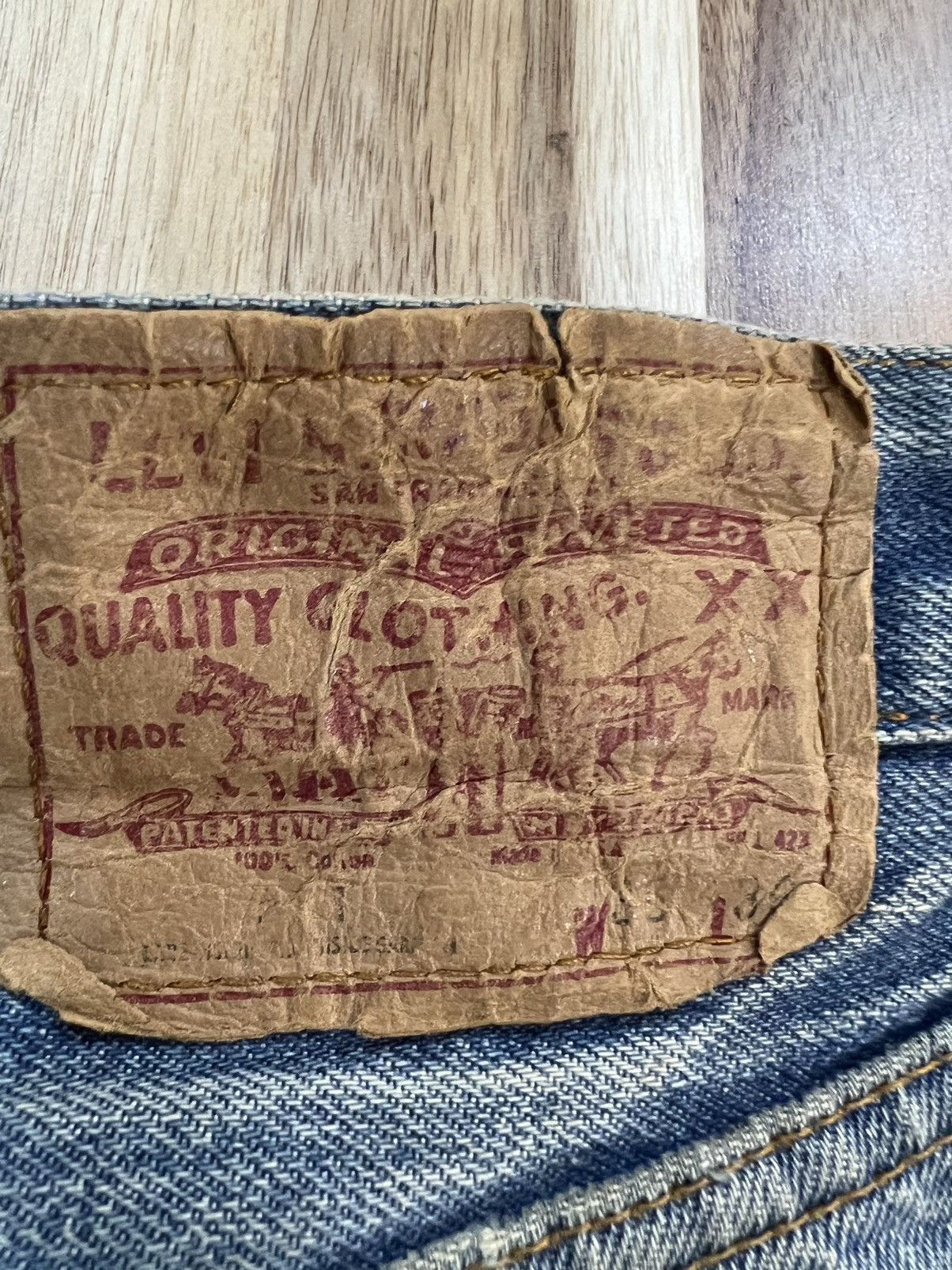 Levi's Vintage 80’s Levis 501 Small e Denim Jeans Size US 33 - 10 Thumbnail