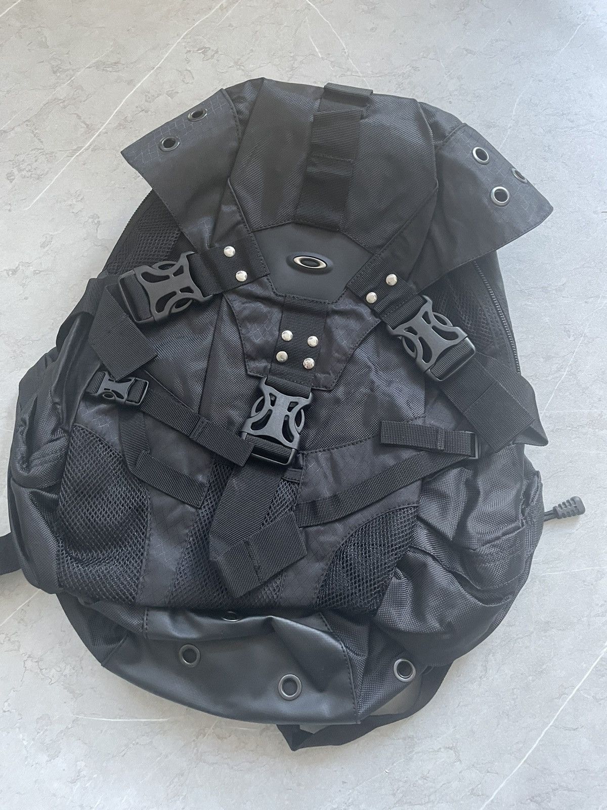 image of Oakley 2.0 Backpack in Black, Men's