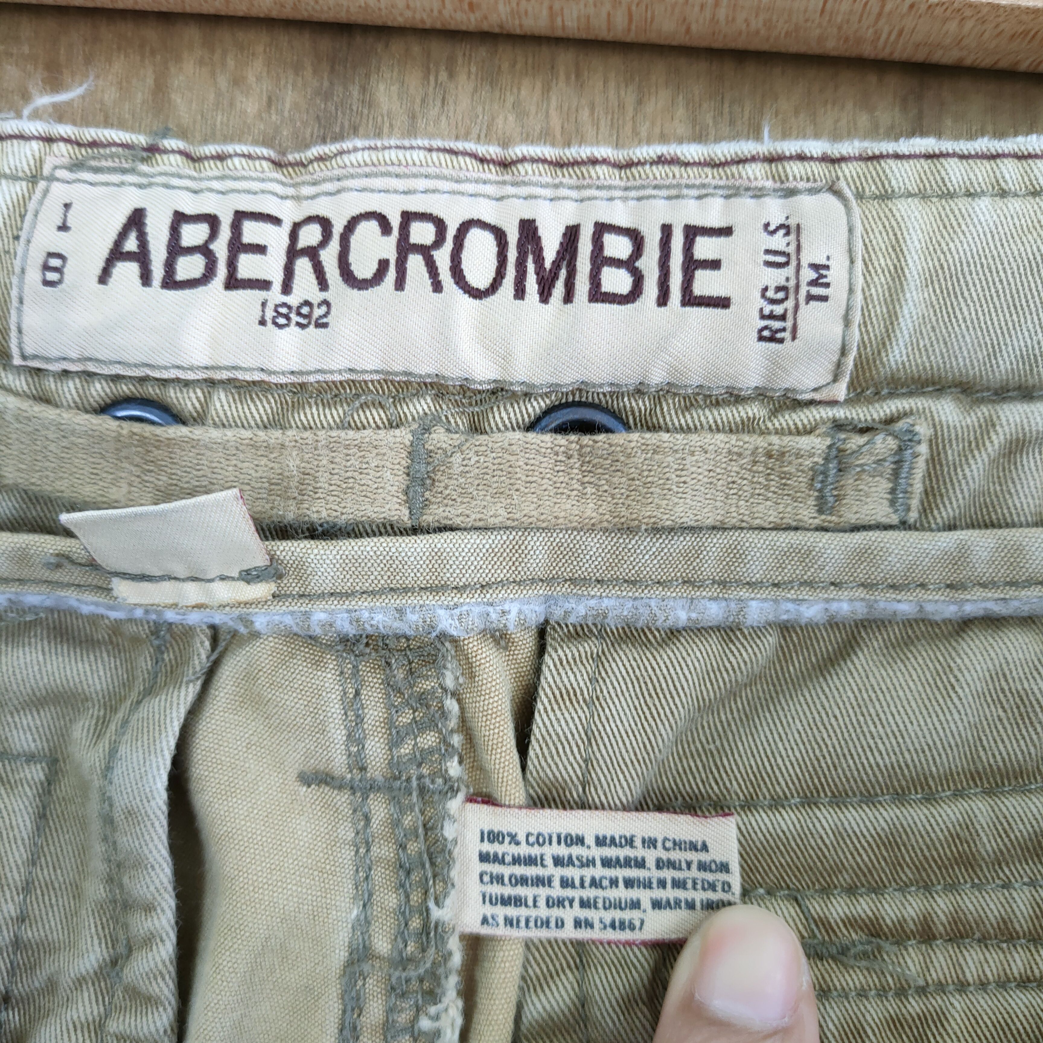 Abercrombie & Fitch ABERCROMBIE VINTAGE FADED BAGGY CARGO PANTS Size US 30 / EU 46 - 17 Thumbnail