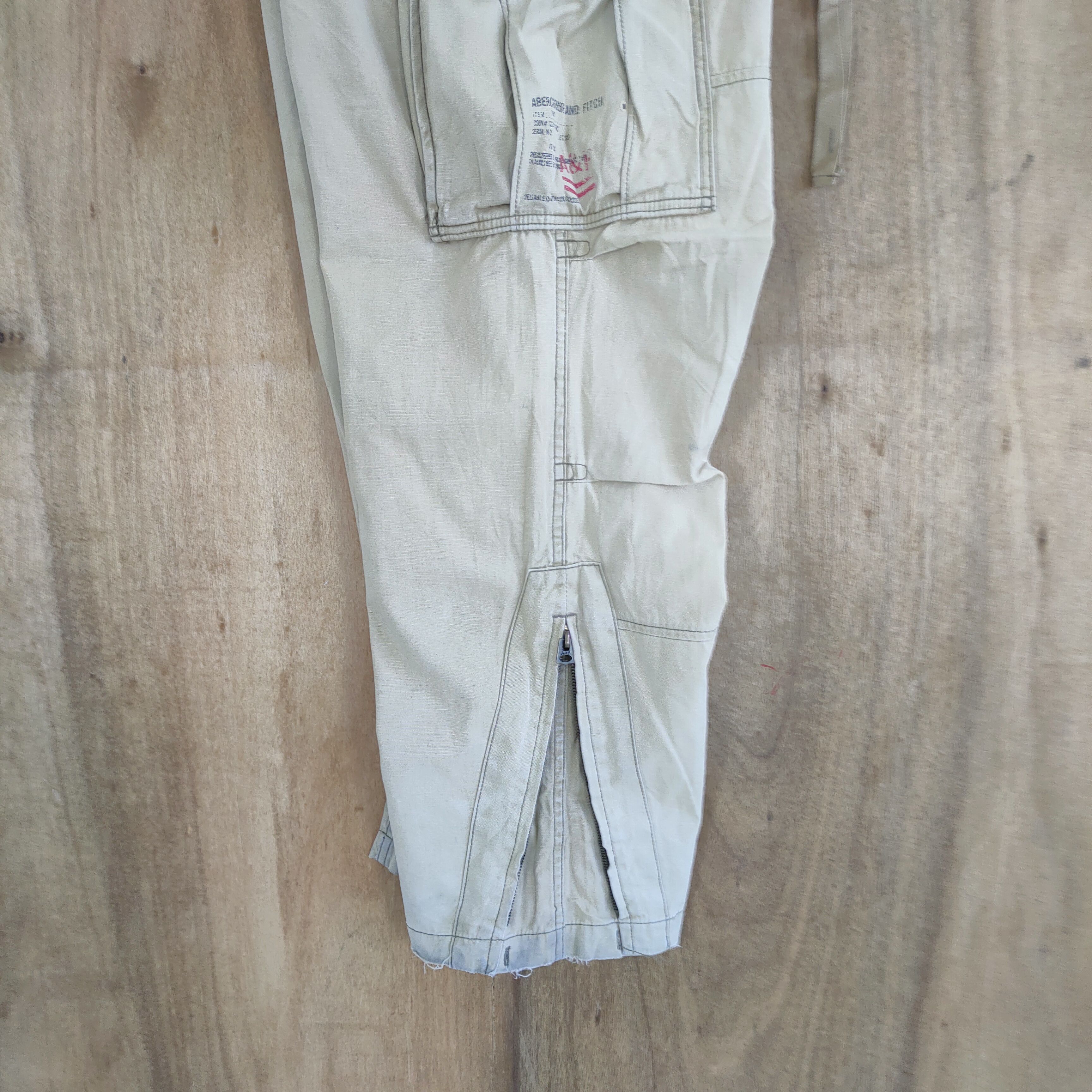 Abercrombie & Fitch ABERCROMBIE VINTAGE FADED BAGGY CARGO PANTS Size US 30 / EU 46 - 20 Thumbnail
