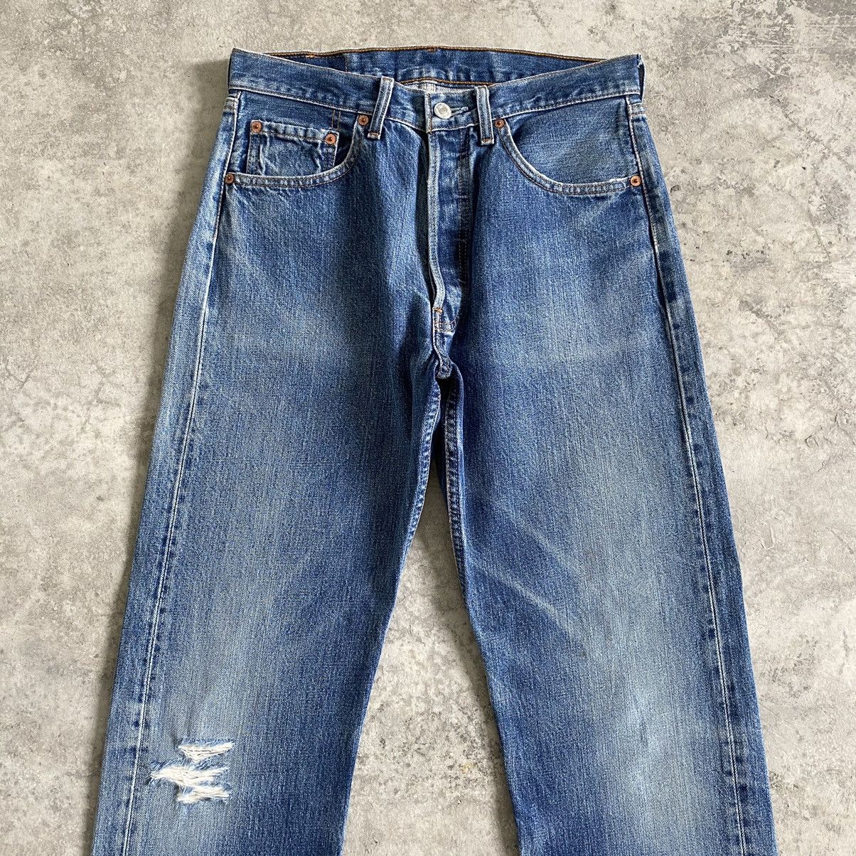 Levi's Size 31x30.5 Vintage Levi's 501 Faded Blue Ripped Jeans Size US 31 - 3 Thumbnail