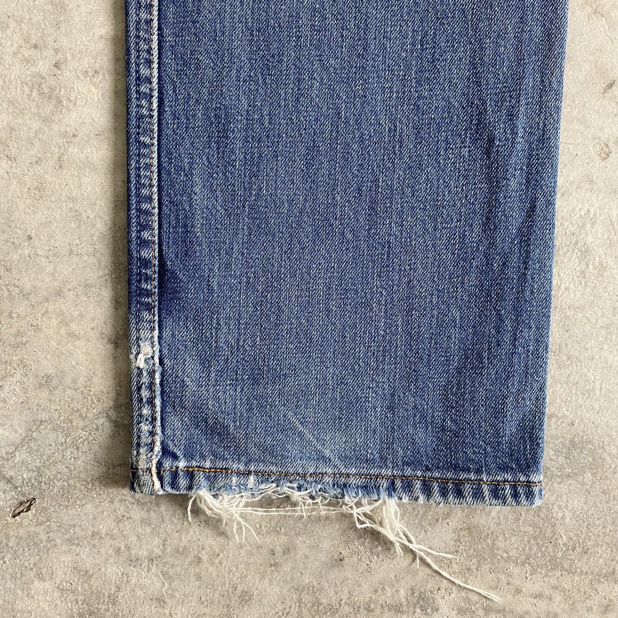 Levi's Size 31x30.5 Vintage Levi's 501 Faded Blue Ripped Jeans Size US 31 - 17 Thumbnail