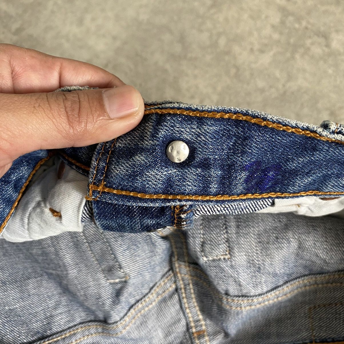 Levi's Size 31x30.5 Vintage Levi's 501 Faded Blue Ripped Jeans Size US 31 - 23 Thumbnail