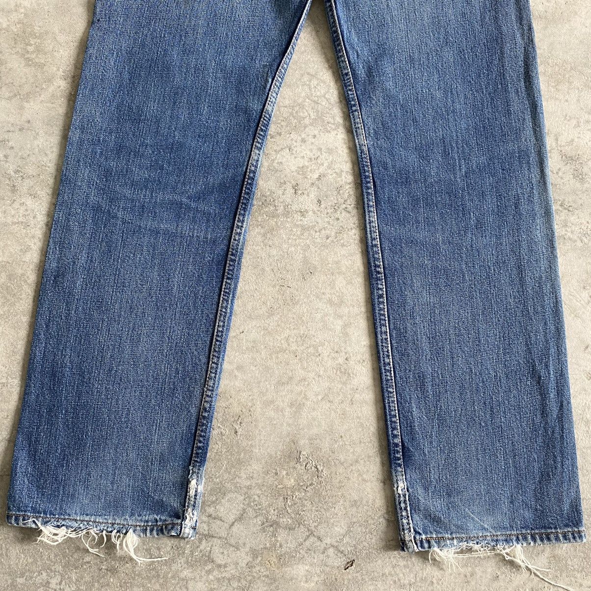 Levi's Size 31x30.5 Vintage Levi's 501 Faded Blue Ripped Jeans Size US 31 - 15 Thumbnail