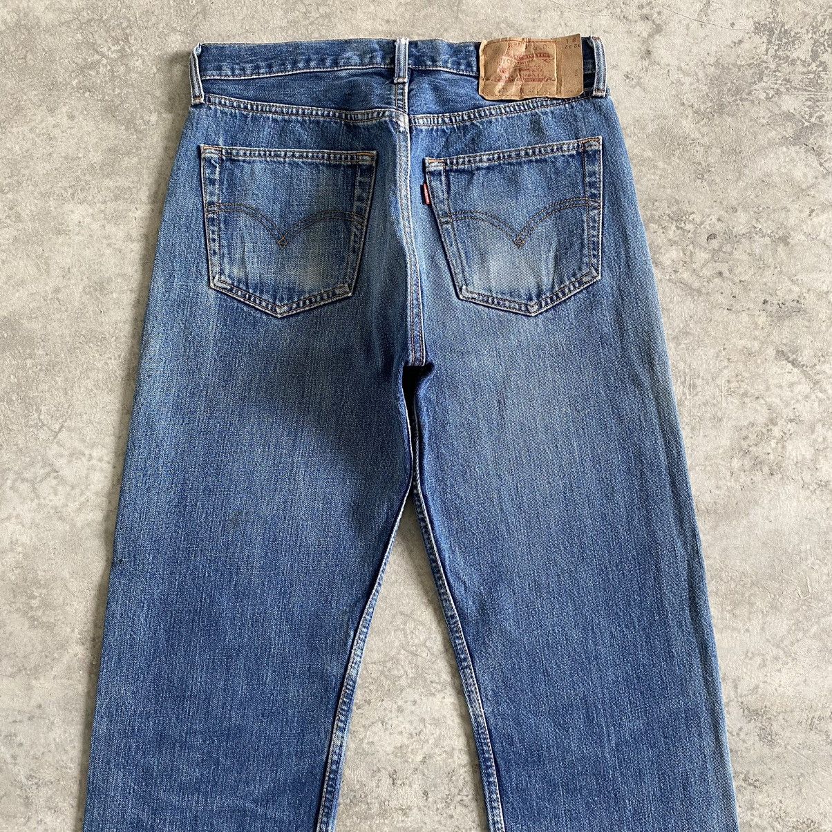 Levi's Size 31x30.5 Vintage Levi's 501 Faded Blue Ripped Jeans Size US 31 - 12 Thumbnail