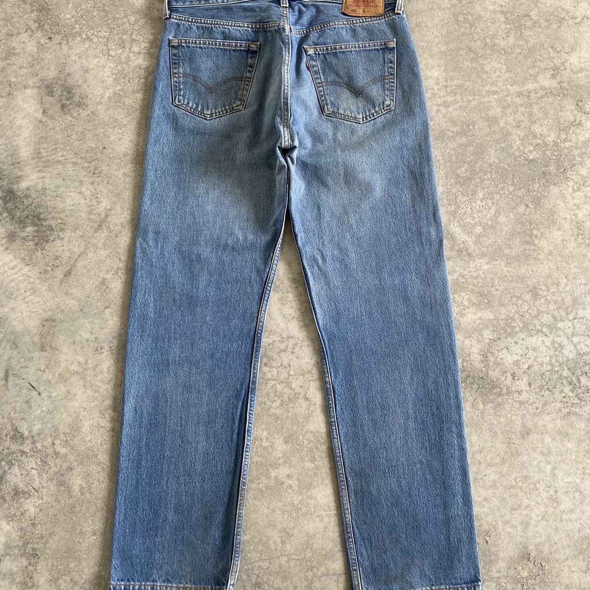 Levi's × Vintage Size 35x31.5 VTG Levi's 501 Stonewashed Blue Jeans Size US 35 - 14 Thumbnail