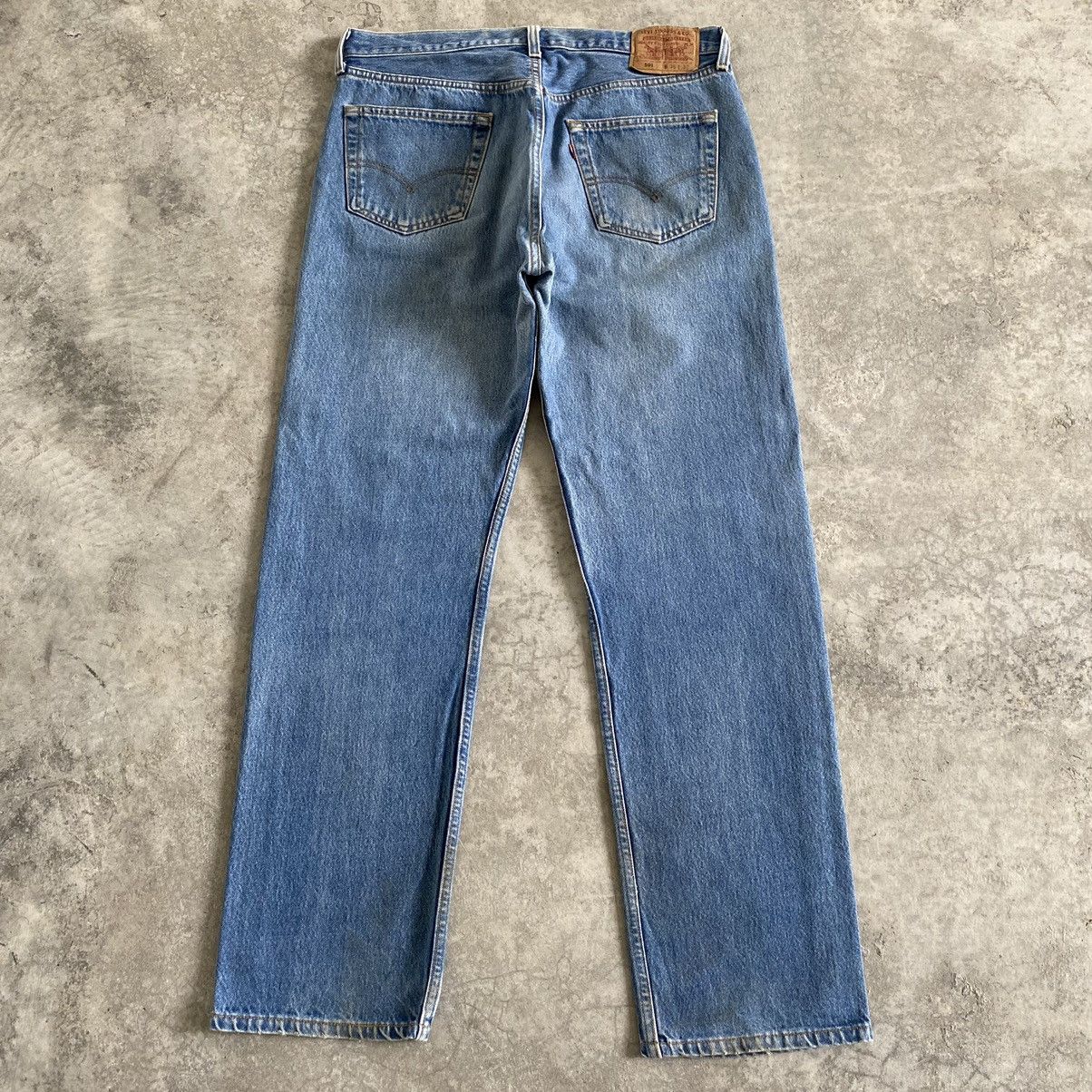 Levi's × Vintage Size 35x31.5 VTG Levi's 501 Stonewashed Blue Jeans Size US 35 - 11 Thumbnail