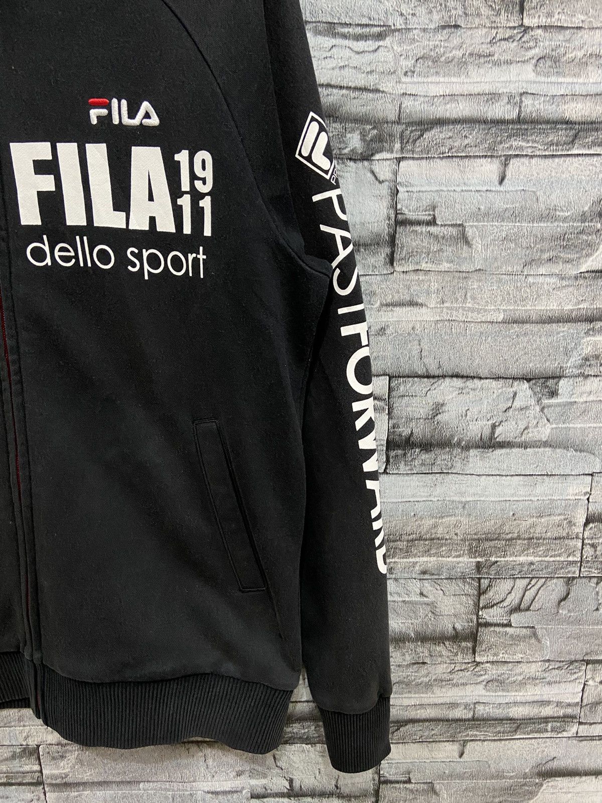Fila Vintage Fila sweatshirt small logo embroidered big design Size US M / EU 48-50 / 2 - 6 Thumbnail